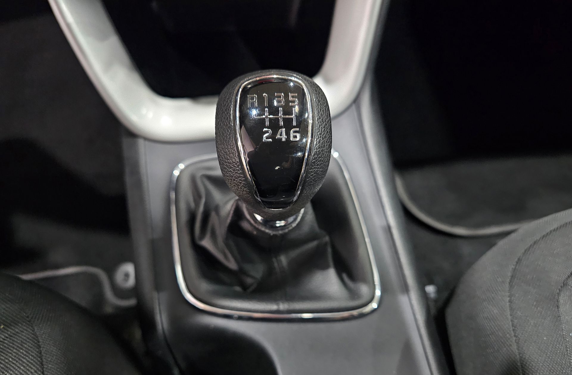 Kia Ceed 1.4 CRDi WGT Concept - foto 5