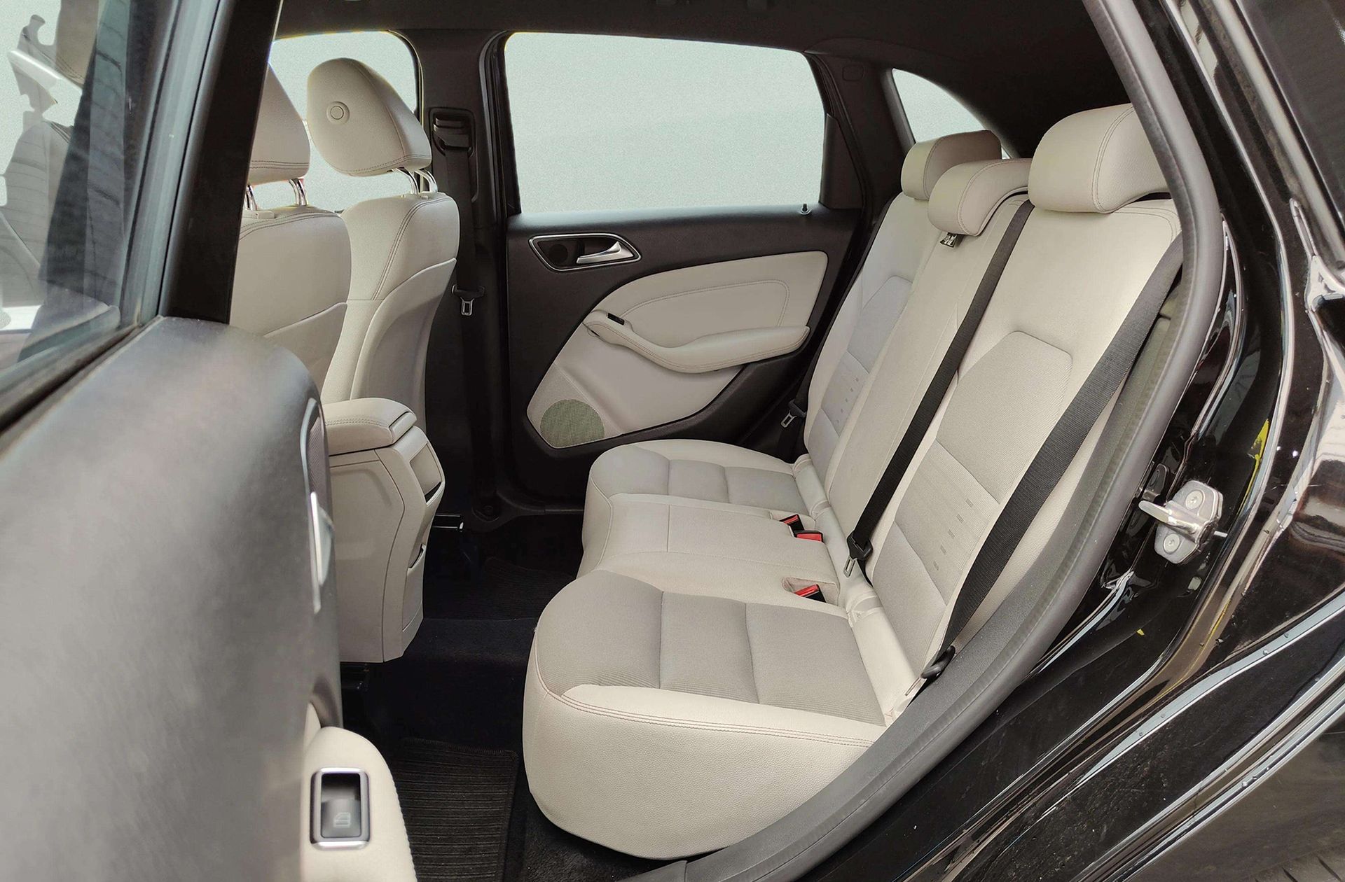 Mercedes-Benz Clase B 200 d - foto 10