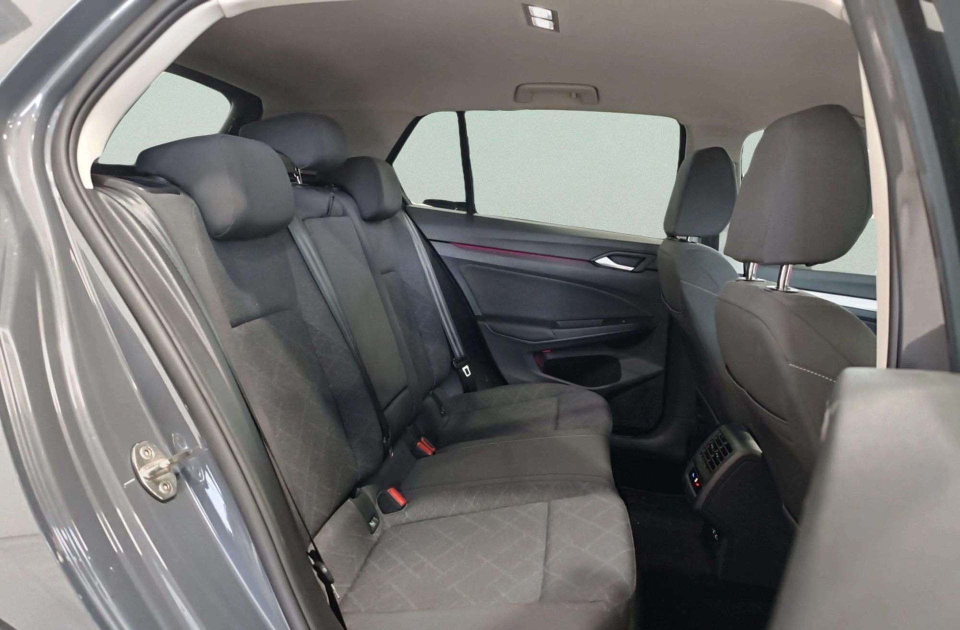 Volkswagen Golf Life 1.5 eTSI DSG - foto 18