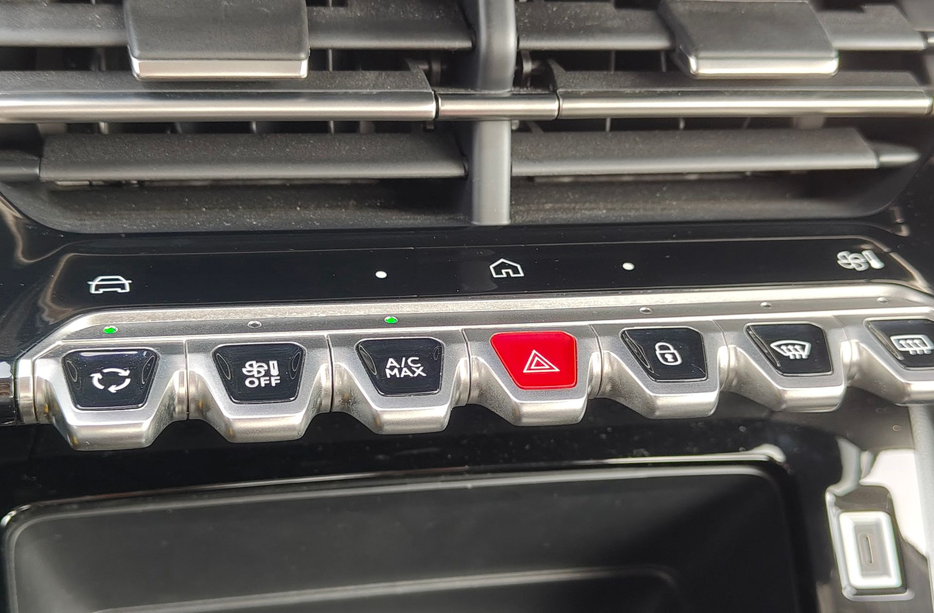 Peugeot 208 Style Hybrid 110 eDCS6 - foto 29
