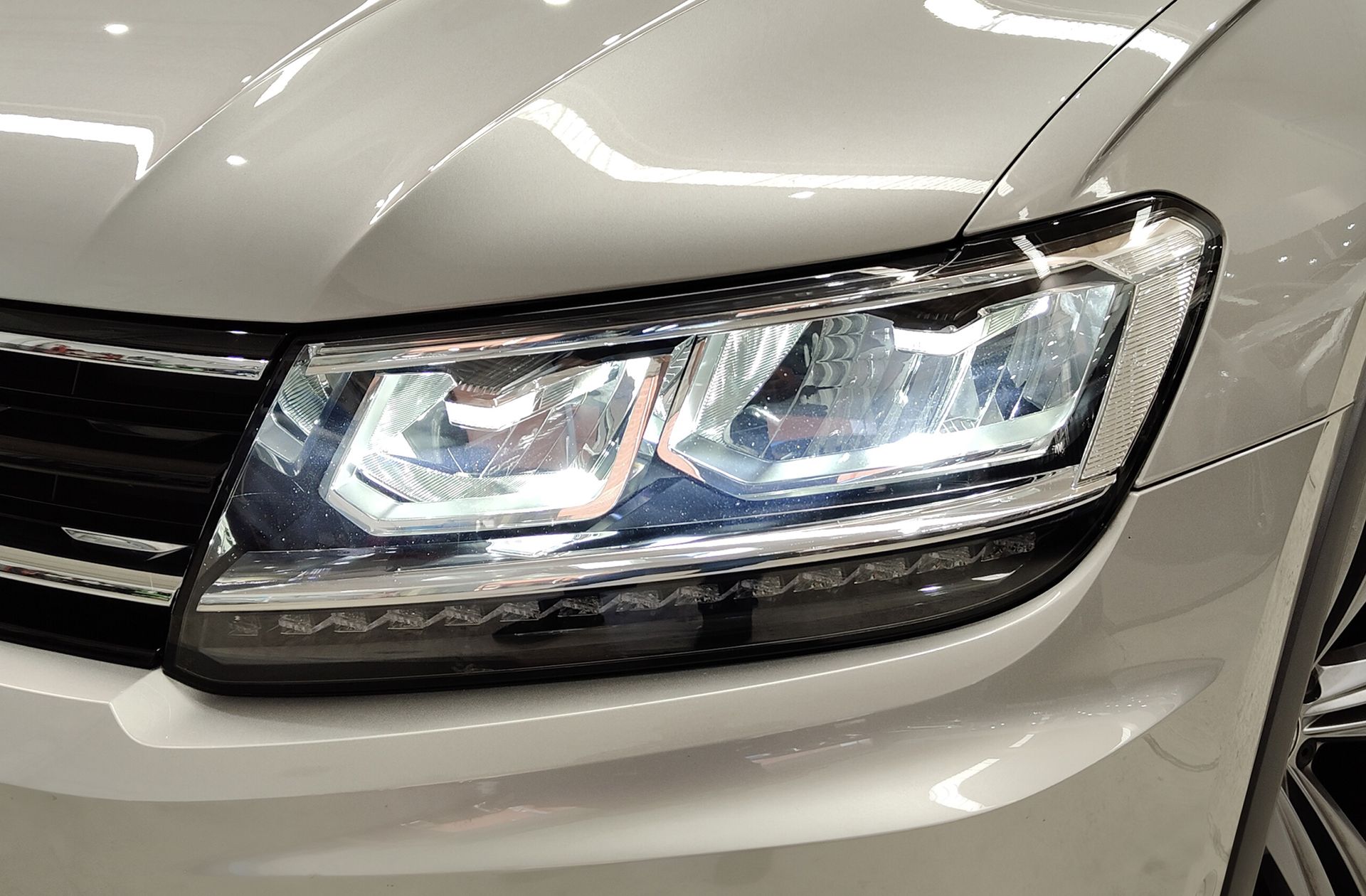 Volkswagen Tiguan Advance 1.5 TSI - foto 15