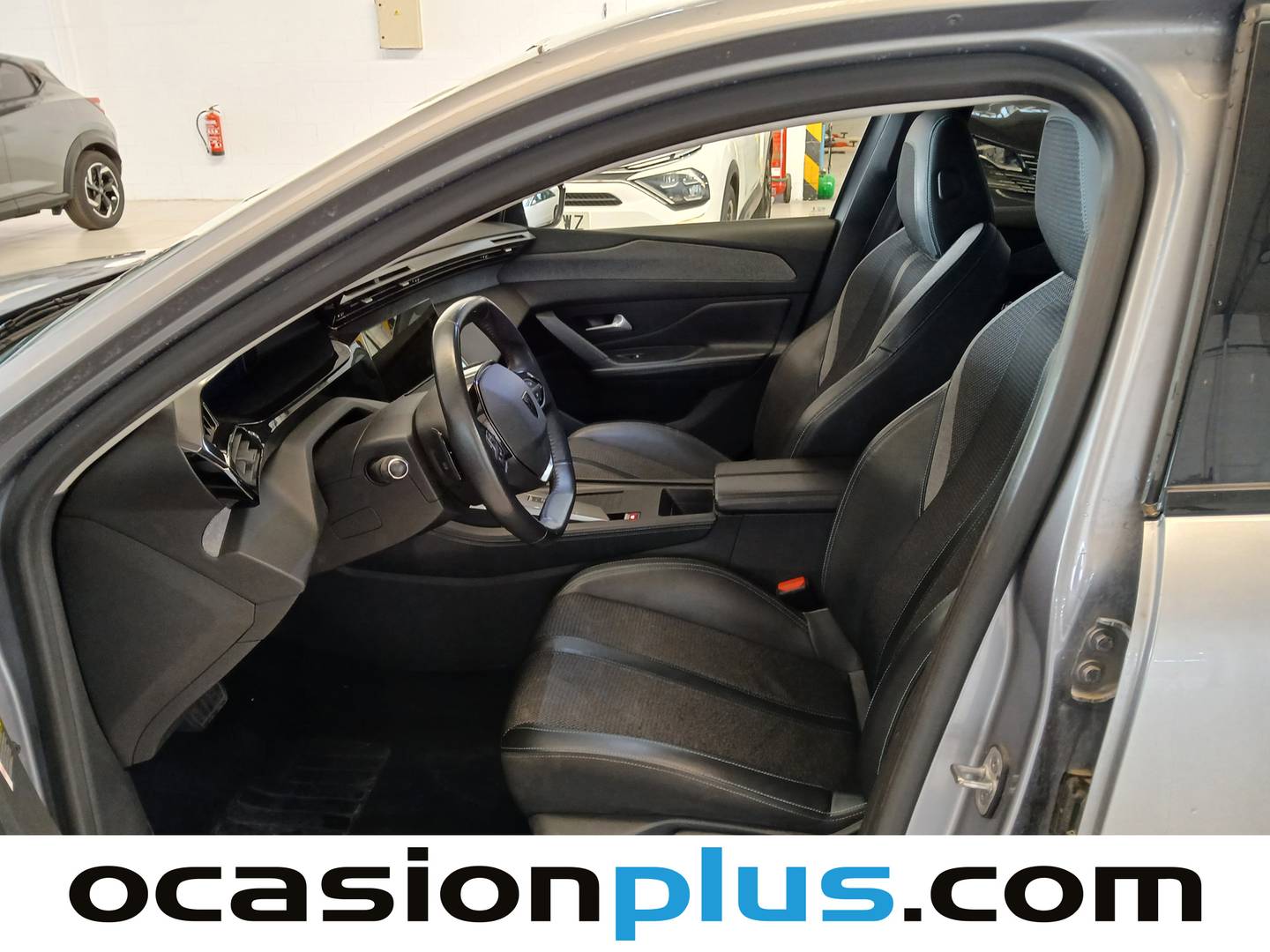 Foto Peugeot 308 Peugeot 308 PureTech 130 S&S Allure Pack EAT8 (130 CV)