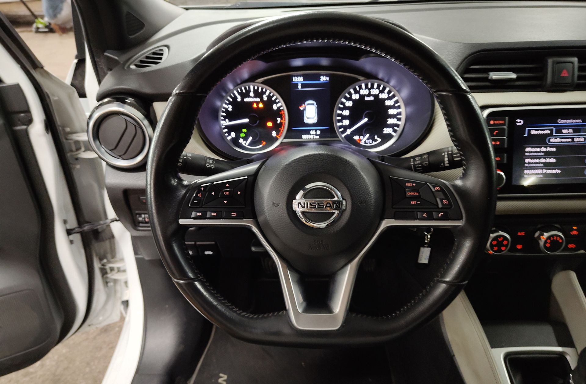 Nissan Micra 1.0 G Acenta - foto 19