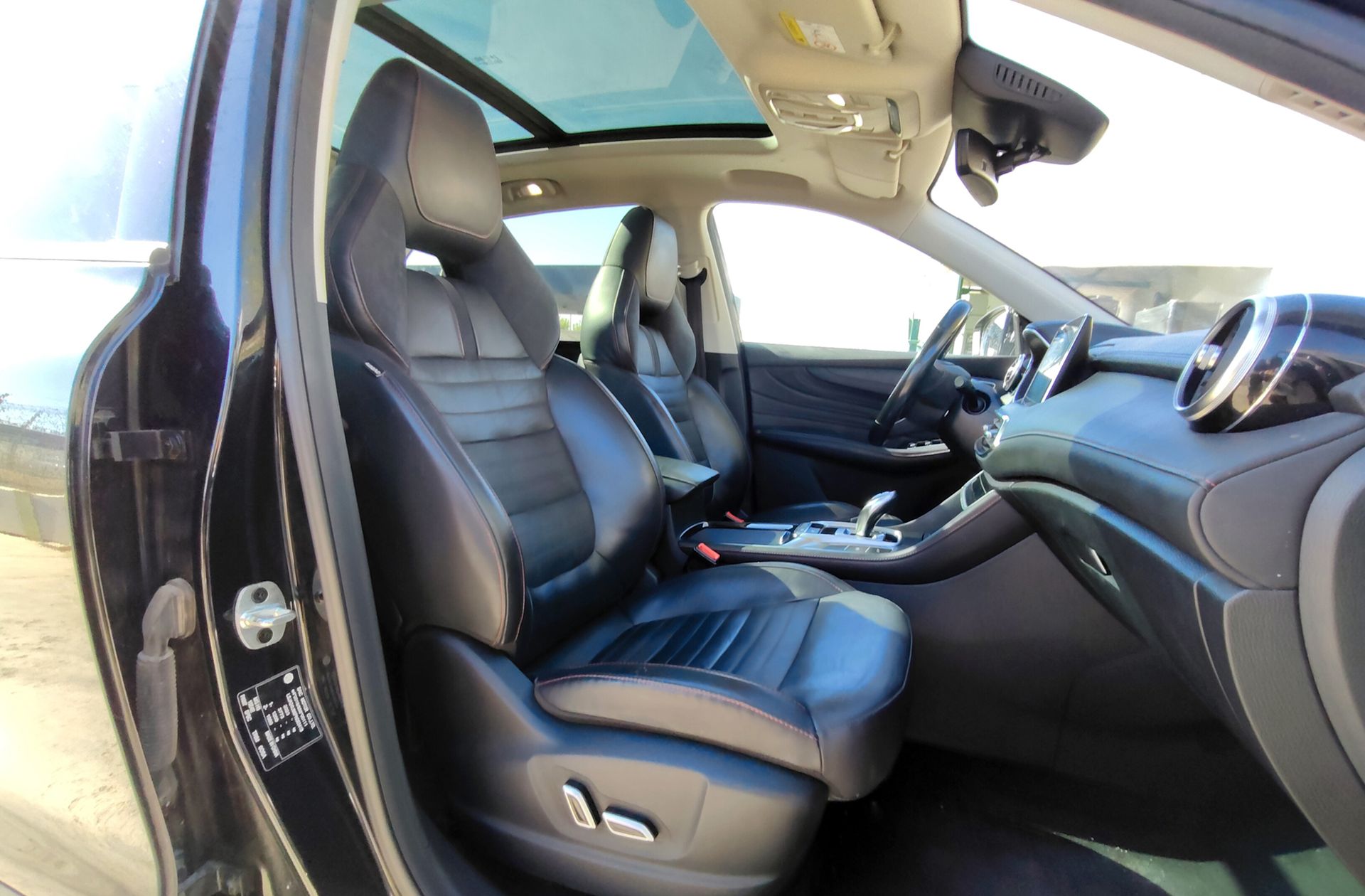 MG HS 1.5 Turbo GDI Luxury DCT - foto 22