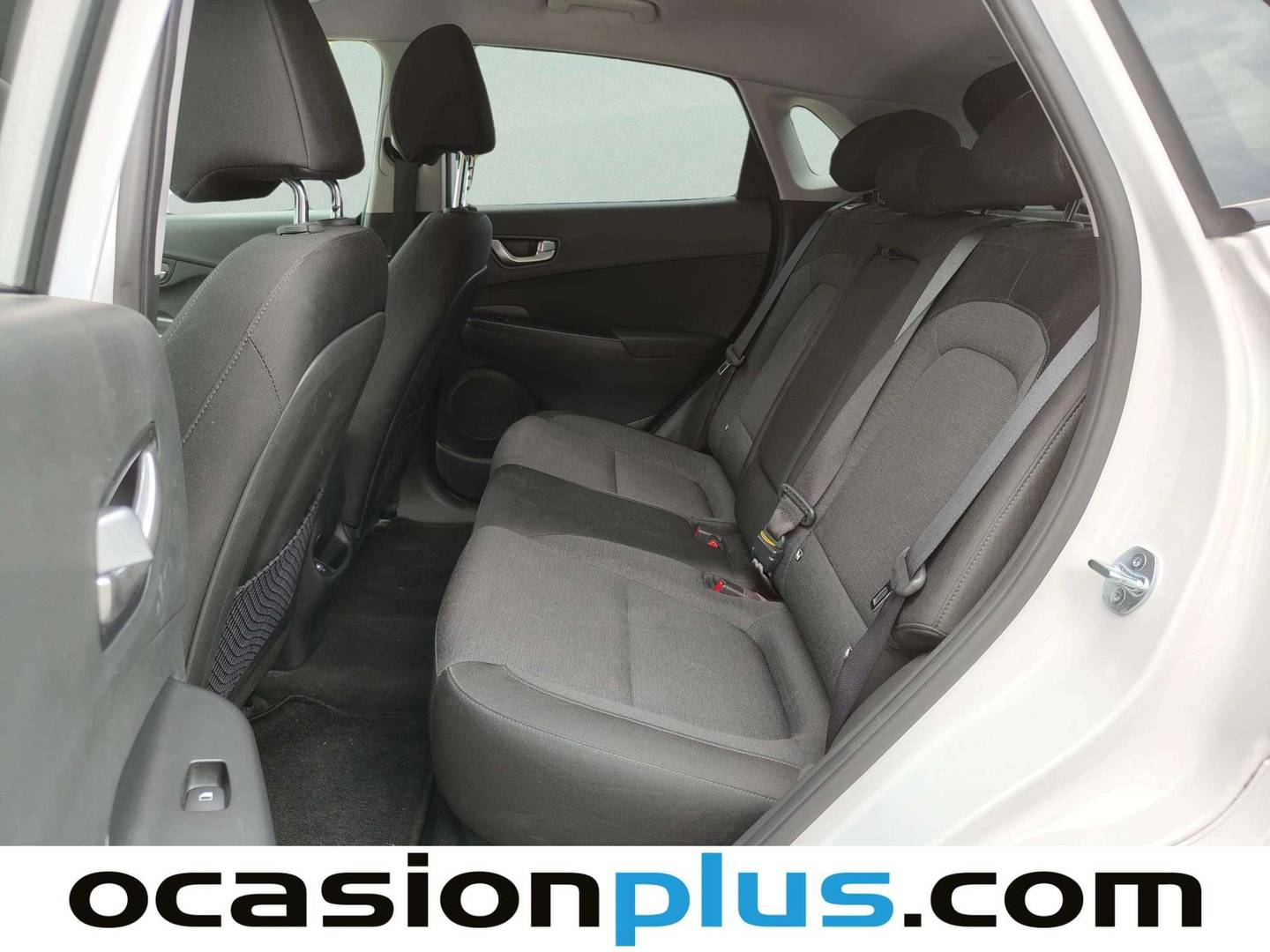 Foto asientos traseros Hyundai Kona Hyundai Kona EV Tecno (136 CV)