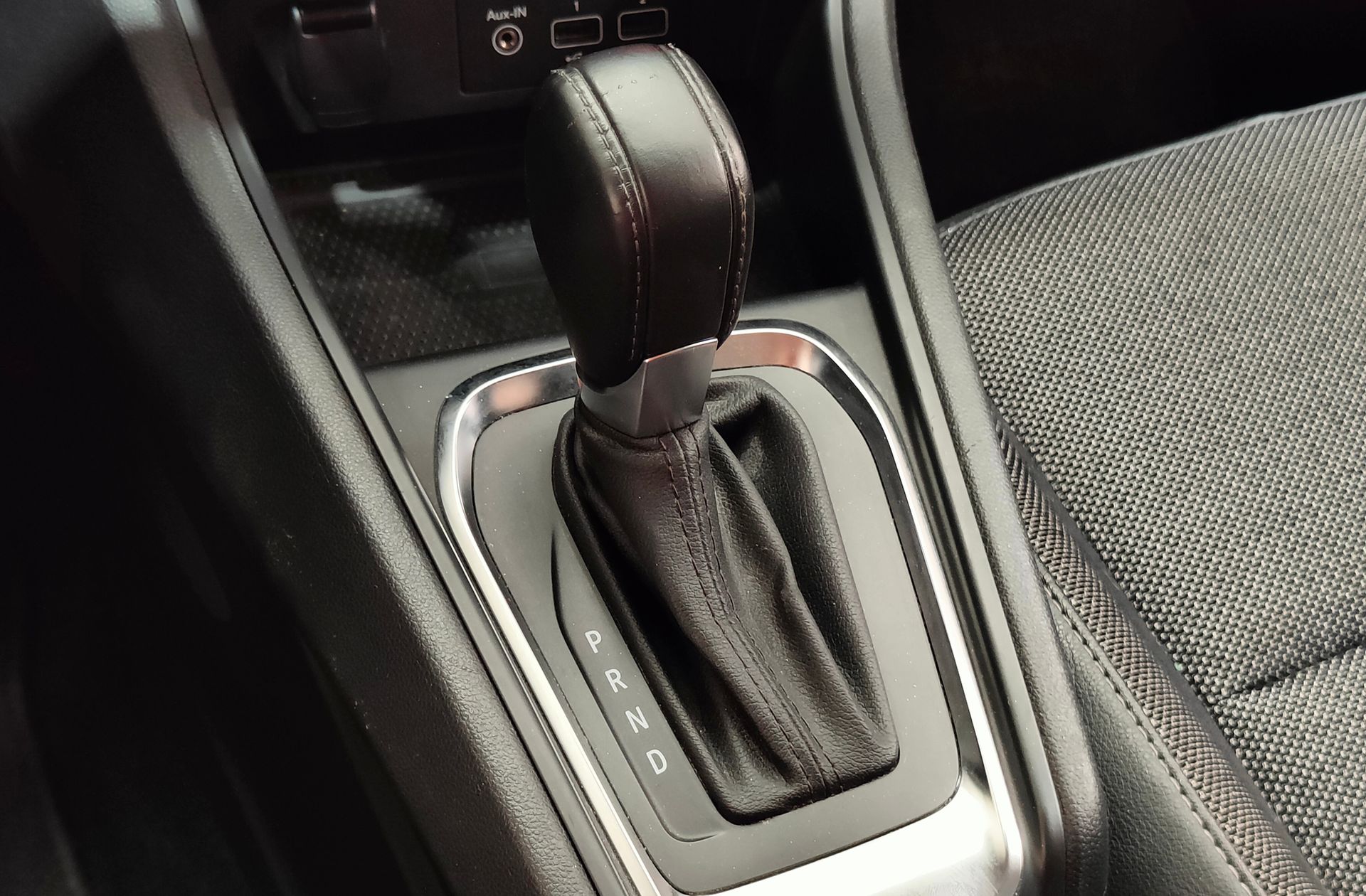 Renault Captur Zen TCe Micro Híbrido EDC GPF - foto 5