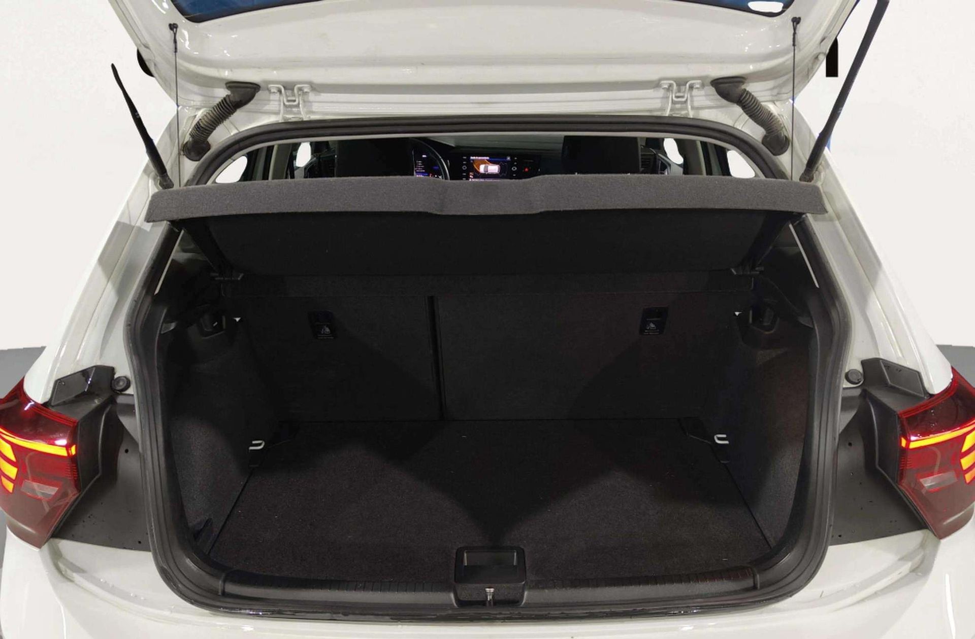 Volkswagen Polo ``Más`` 1.0 TSI - foto 18