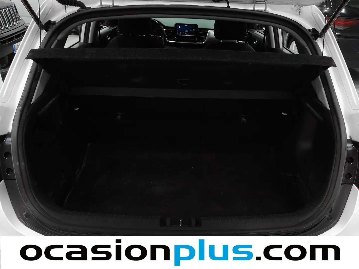 Foto KIA Stonic Kia Stonic 1.0 T-GDi MHEV Drive DCT (120 CV)