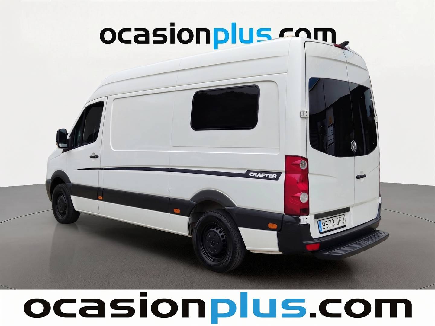 Foto trasera Volkswagen Crafter Volkswagen Crafter 30 Furgón Batalla Media TA 2.0 TDI BMT (109 CV) Camperizada 3 Plazas izquierda