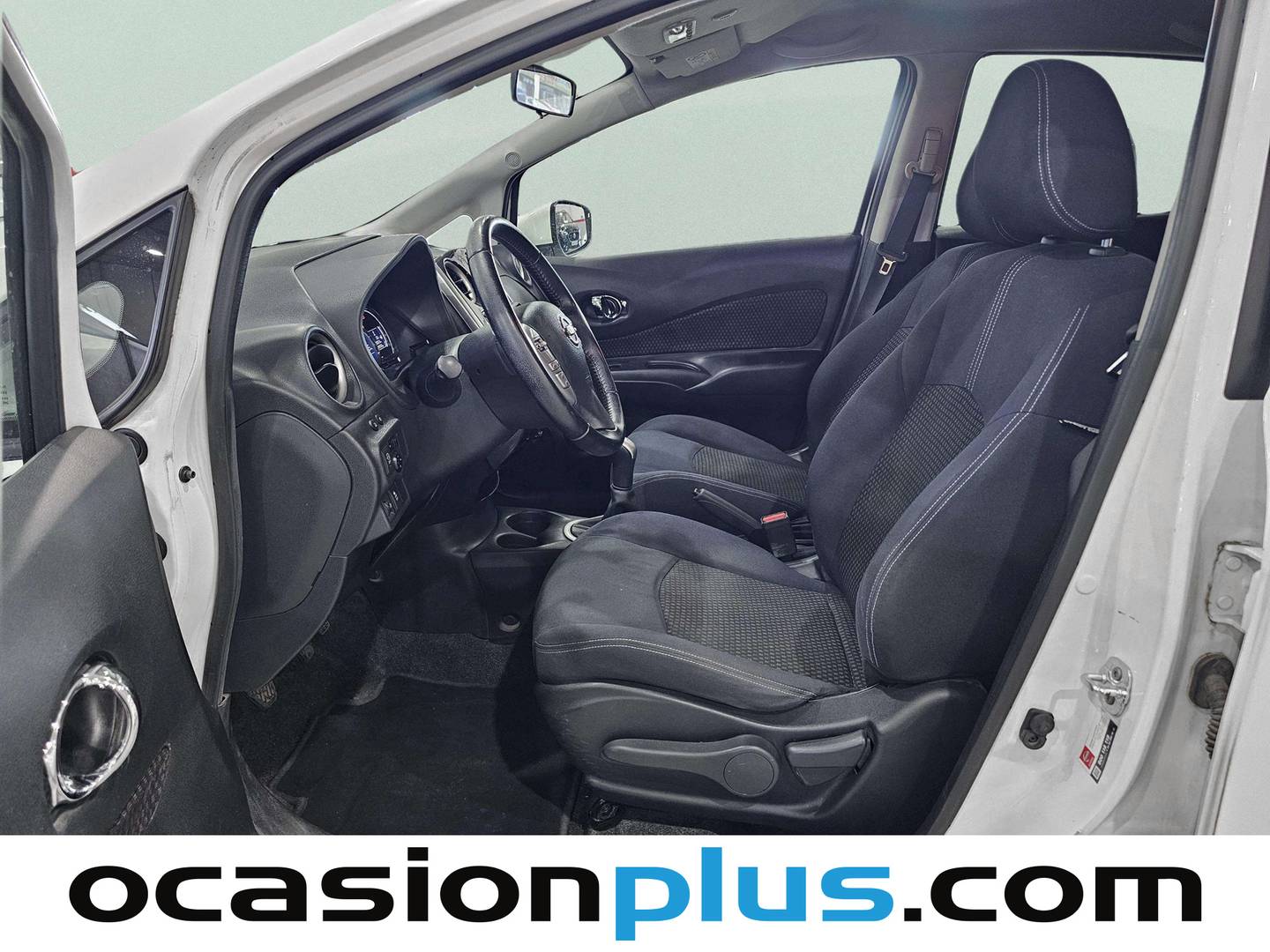 Foto asientos delanteros Nissan NOTE Nissan Note 1.2G Acenta (80 CV)