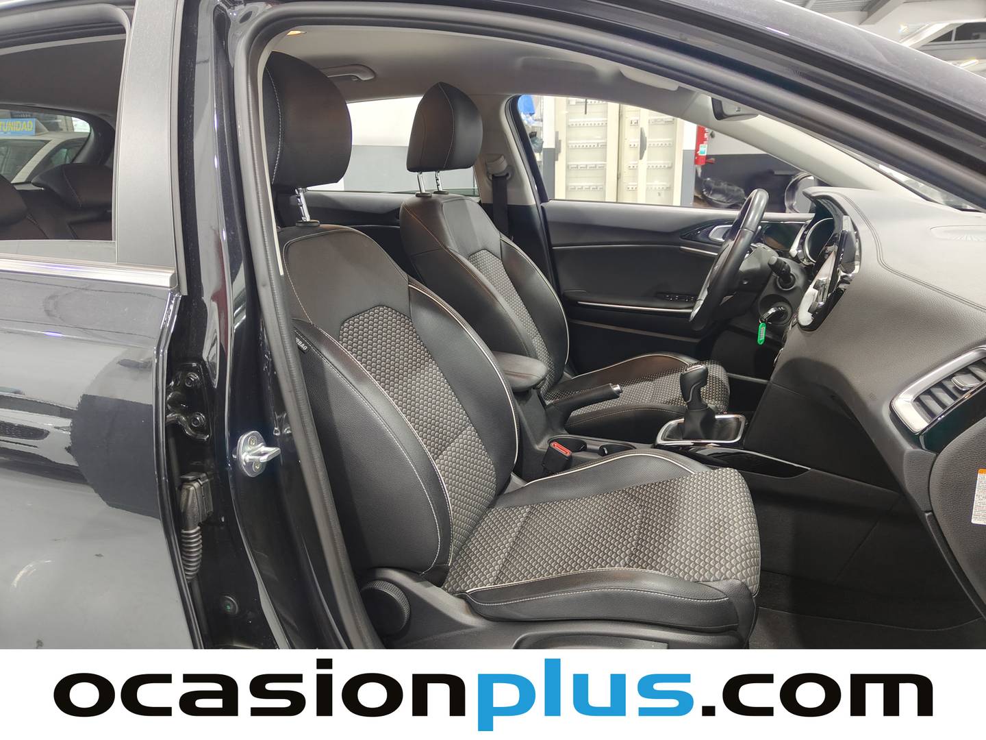 Foto KIA Ceed Kia Ceed 1.6 MHEV iMT Tech (136 CV)