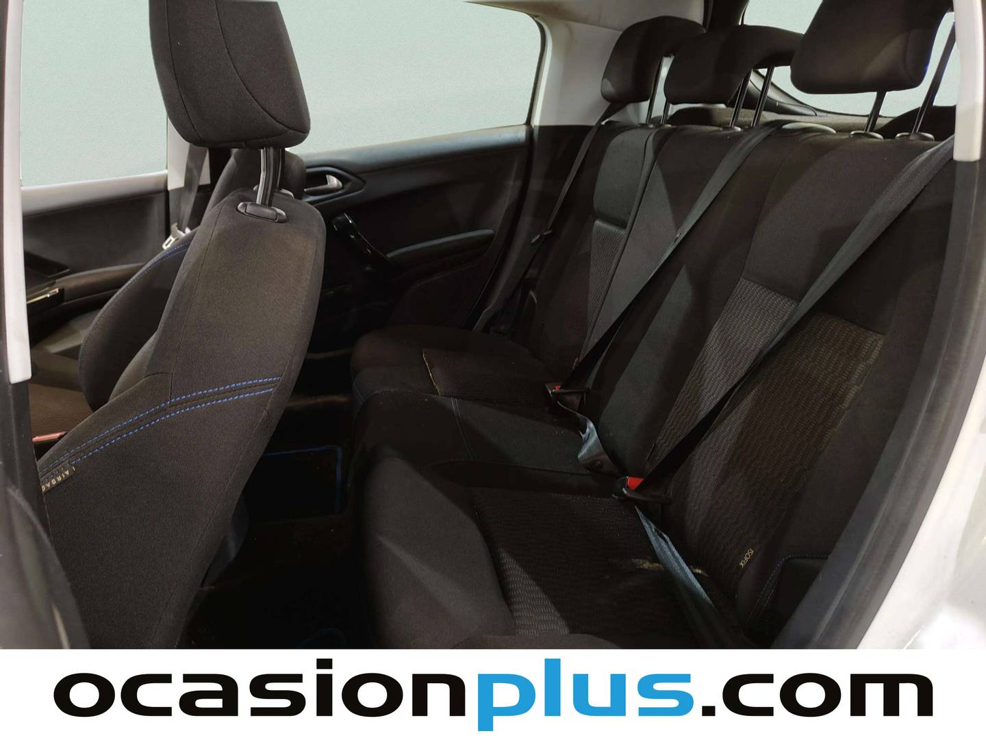 Foto asientos traseros Peugeot 208 Peugeot 208 PureTech Signature (82 CV)