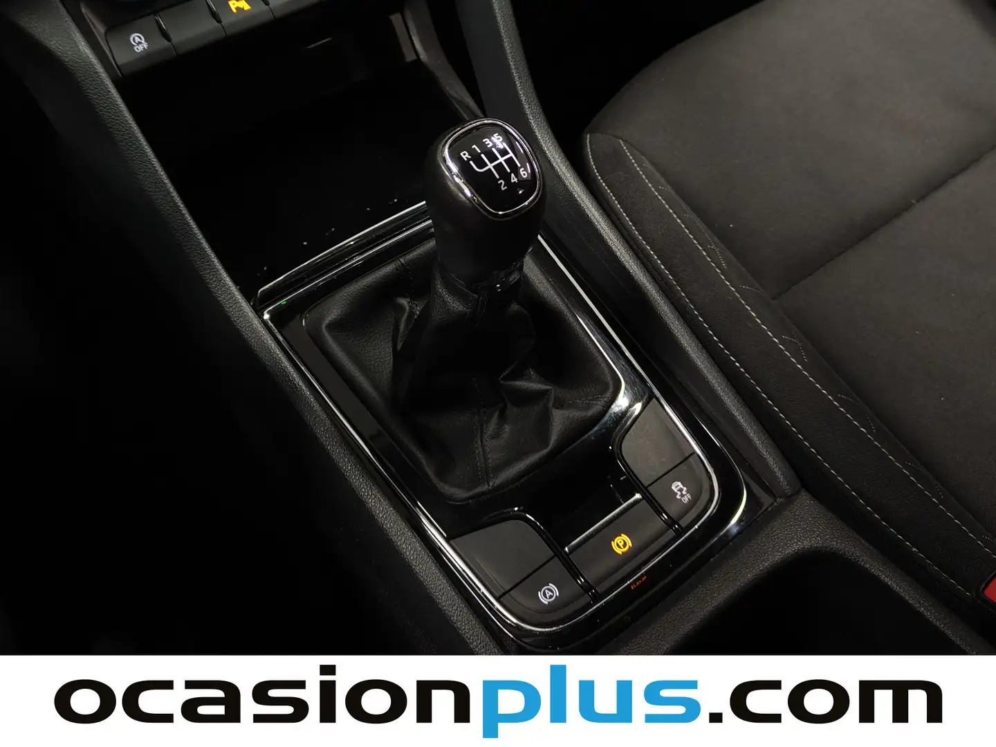 Foto Skoda Karoq Skoda Karoq 1.6 TDI Like (115 CV)