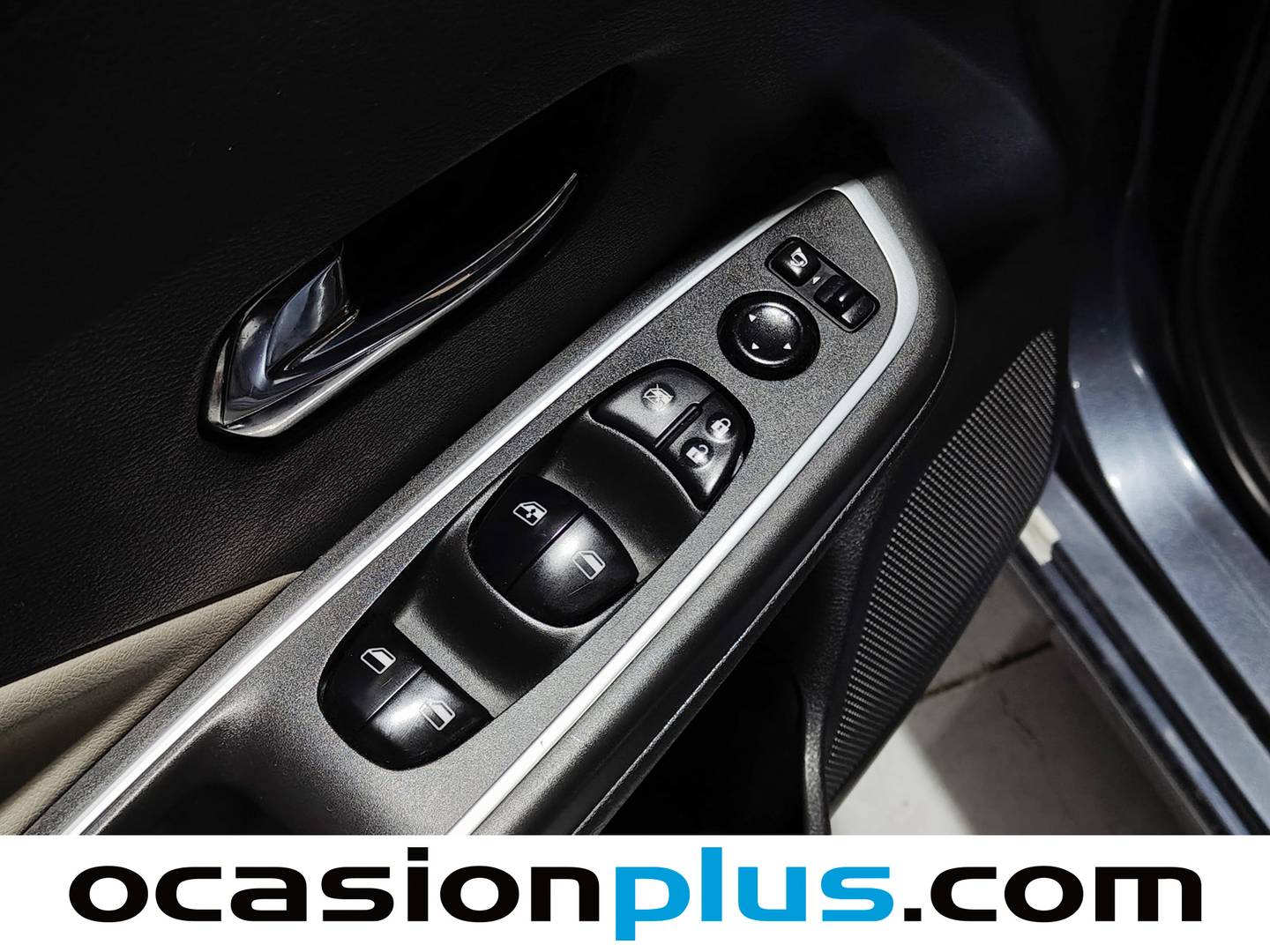 Foto Nissan Micra Nissan Micra IG-T N-Design Black (92 CV)