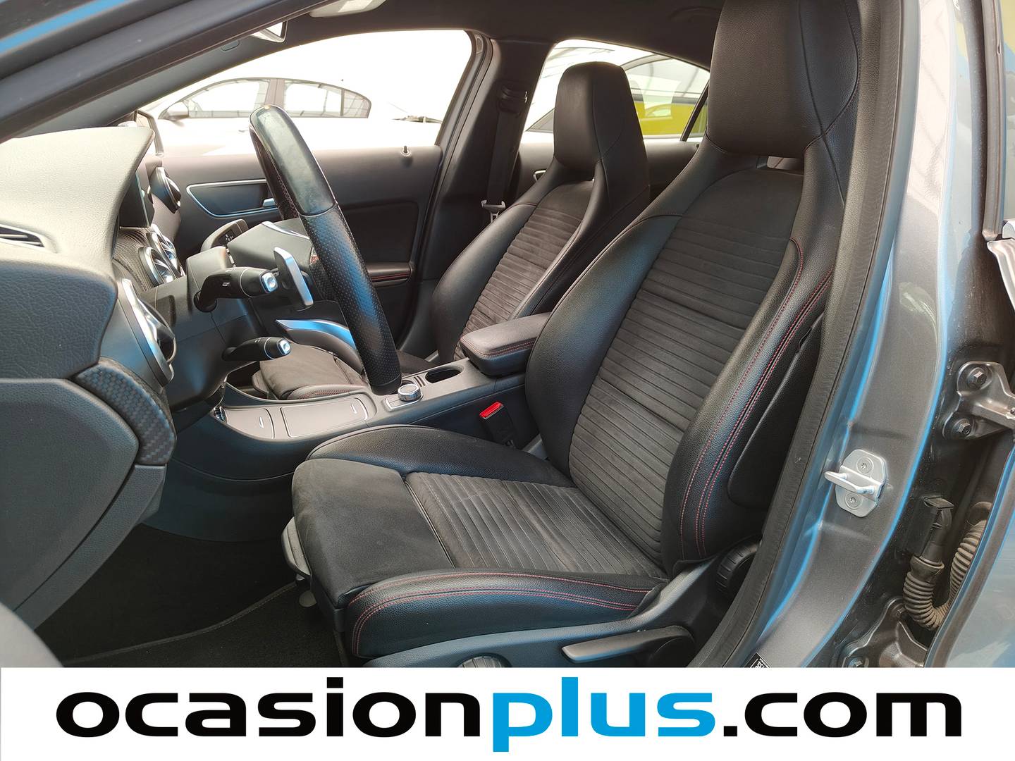 Foto asientos delanteros Mercedes Clase A Mercedes Clase A Clase A 200 d AMG Line (136 CV)