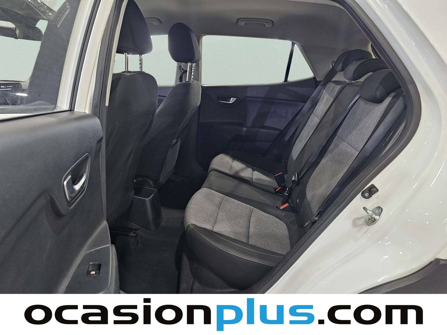 Foto asientos traseros KIA Stonic KIA Stonic 1.0 T-GDi Drive DCT (100 CV)