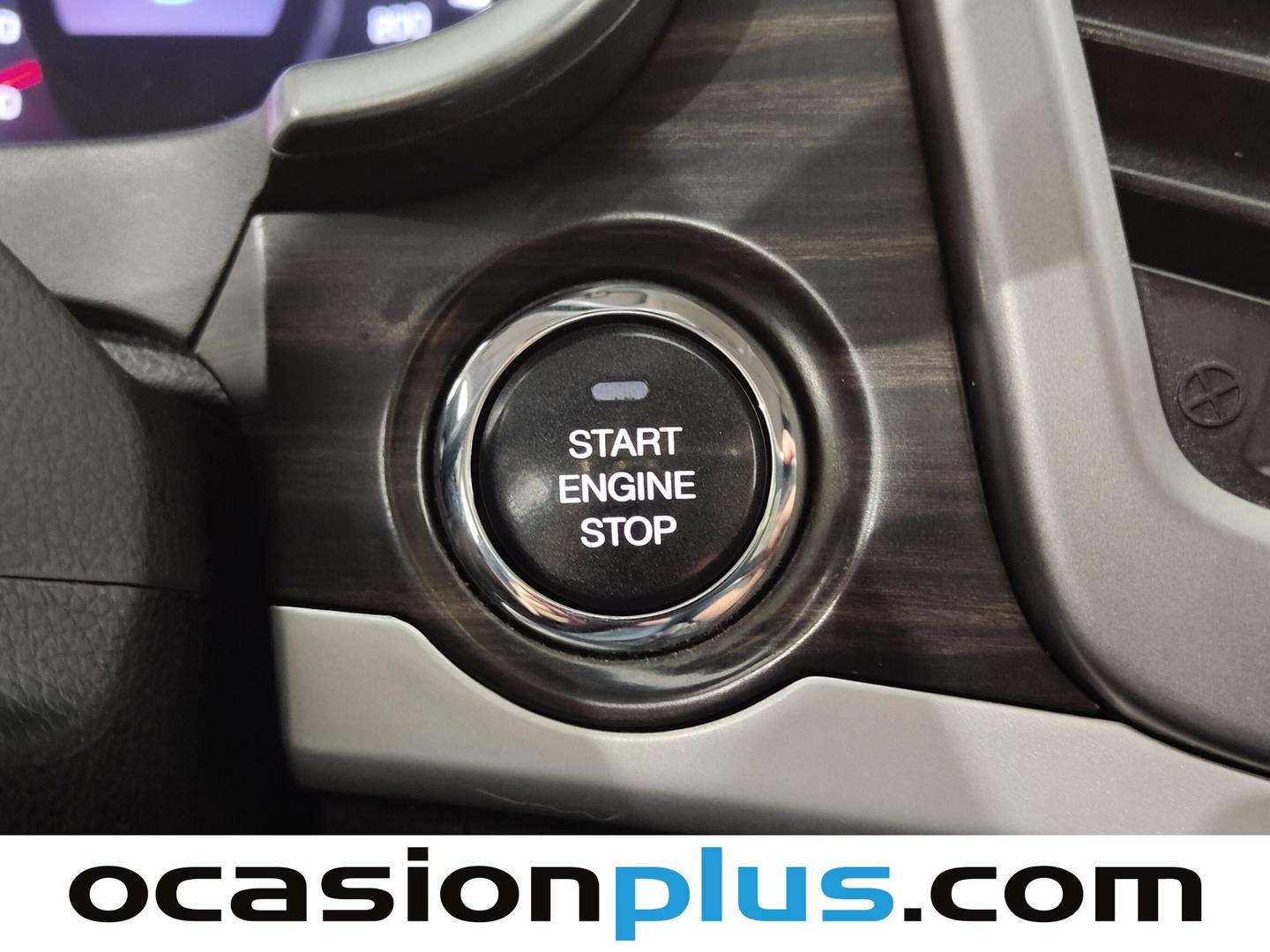 Foto SsangYong Korando Ssangyong Korando D20T Limited 4x2 Auto (175 CV)