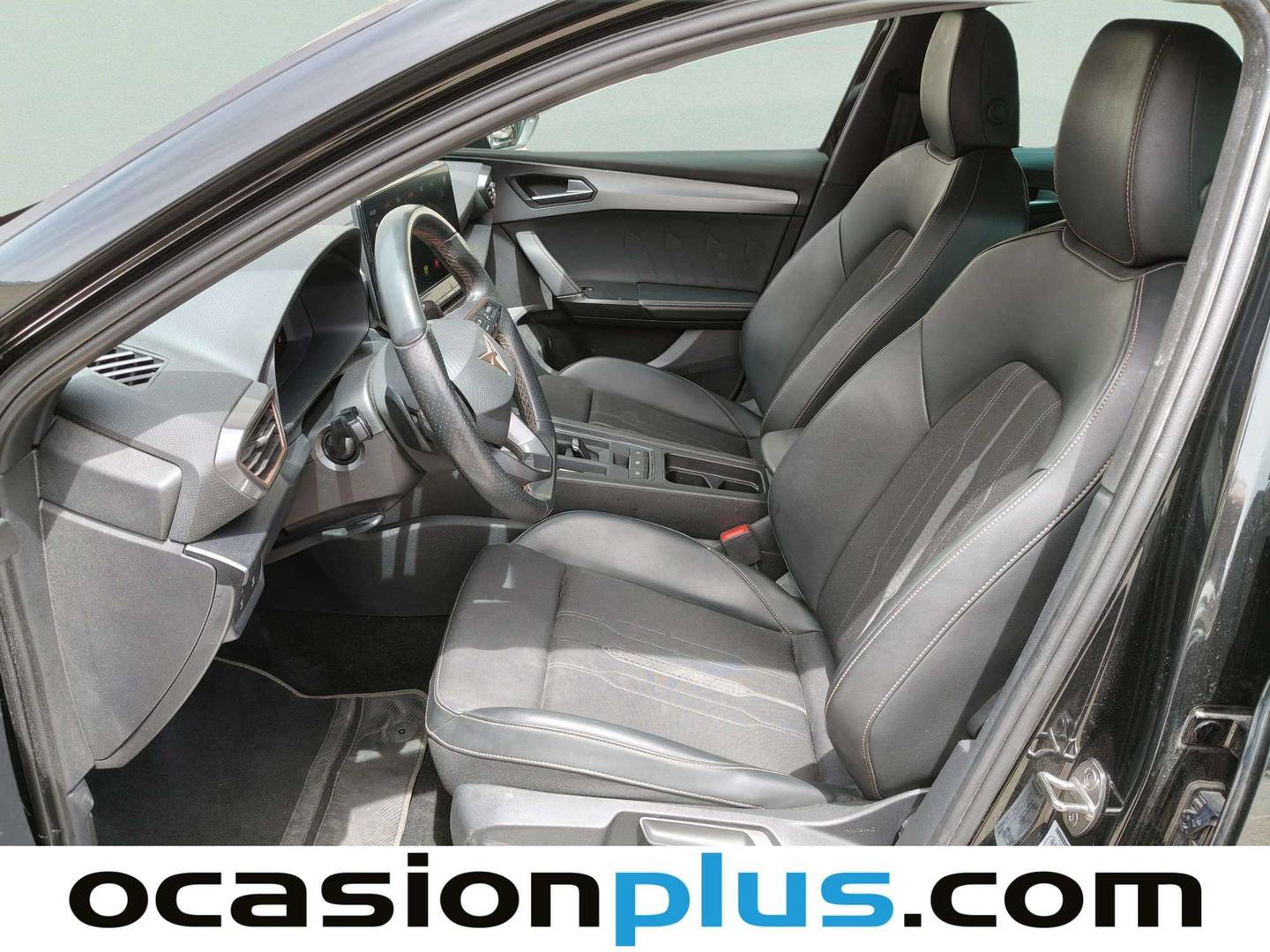 Foto asientos delanteros Cupra León Cupra Leon Sportstourer 1.5 eTSI DSG (150 CV)