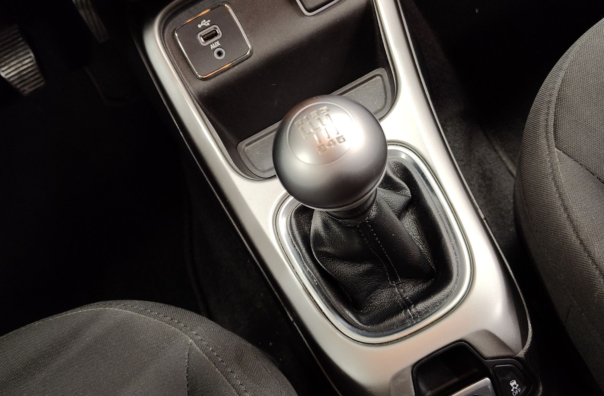 Jeep Compass 1.4 MultiAir Sport 4x2 - foto 5