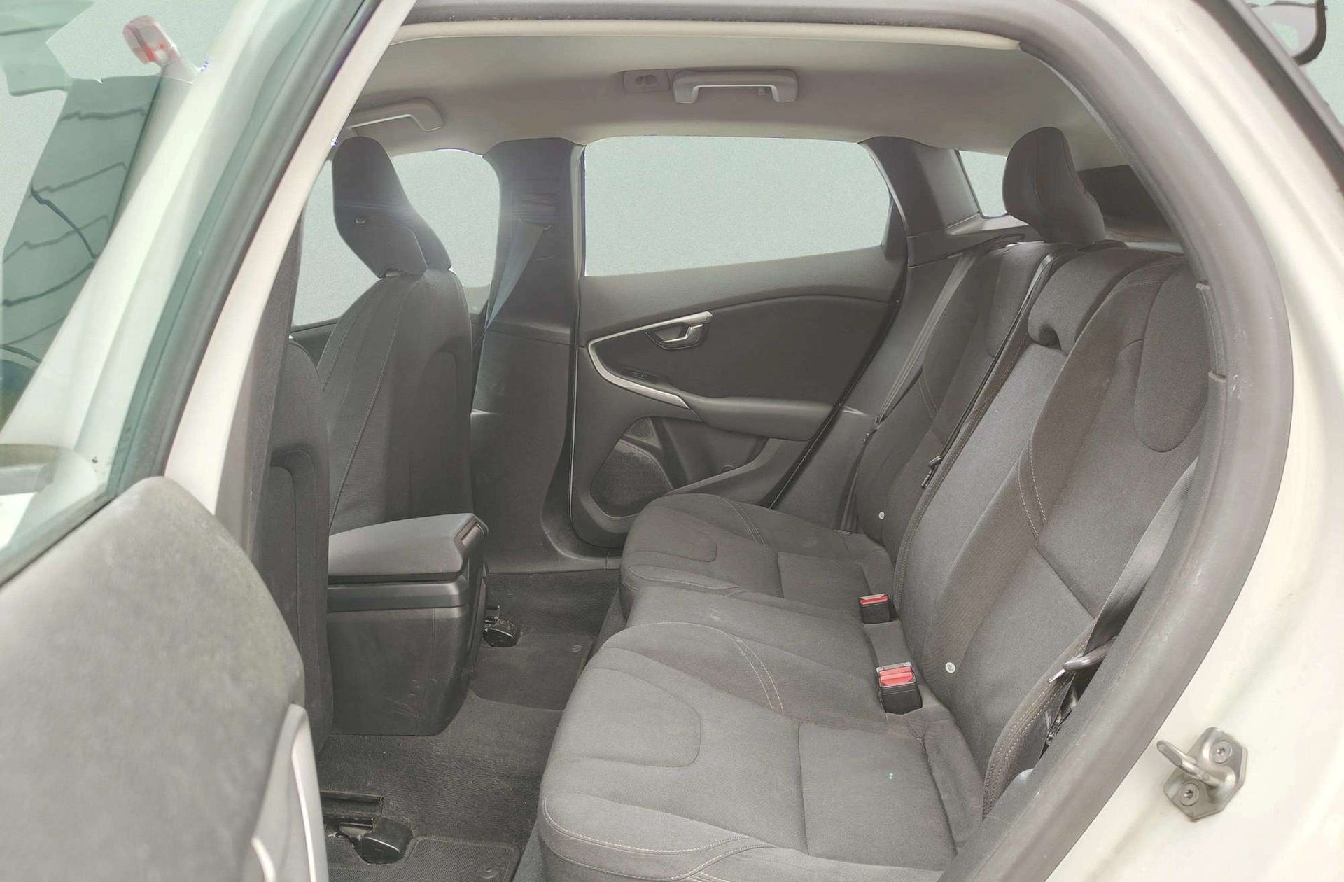 Volvo V40 D2 Kinetic - foto 10