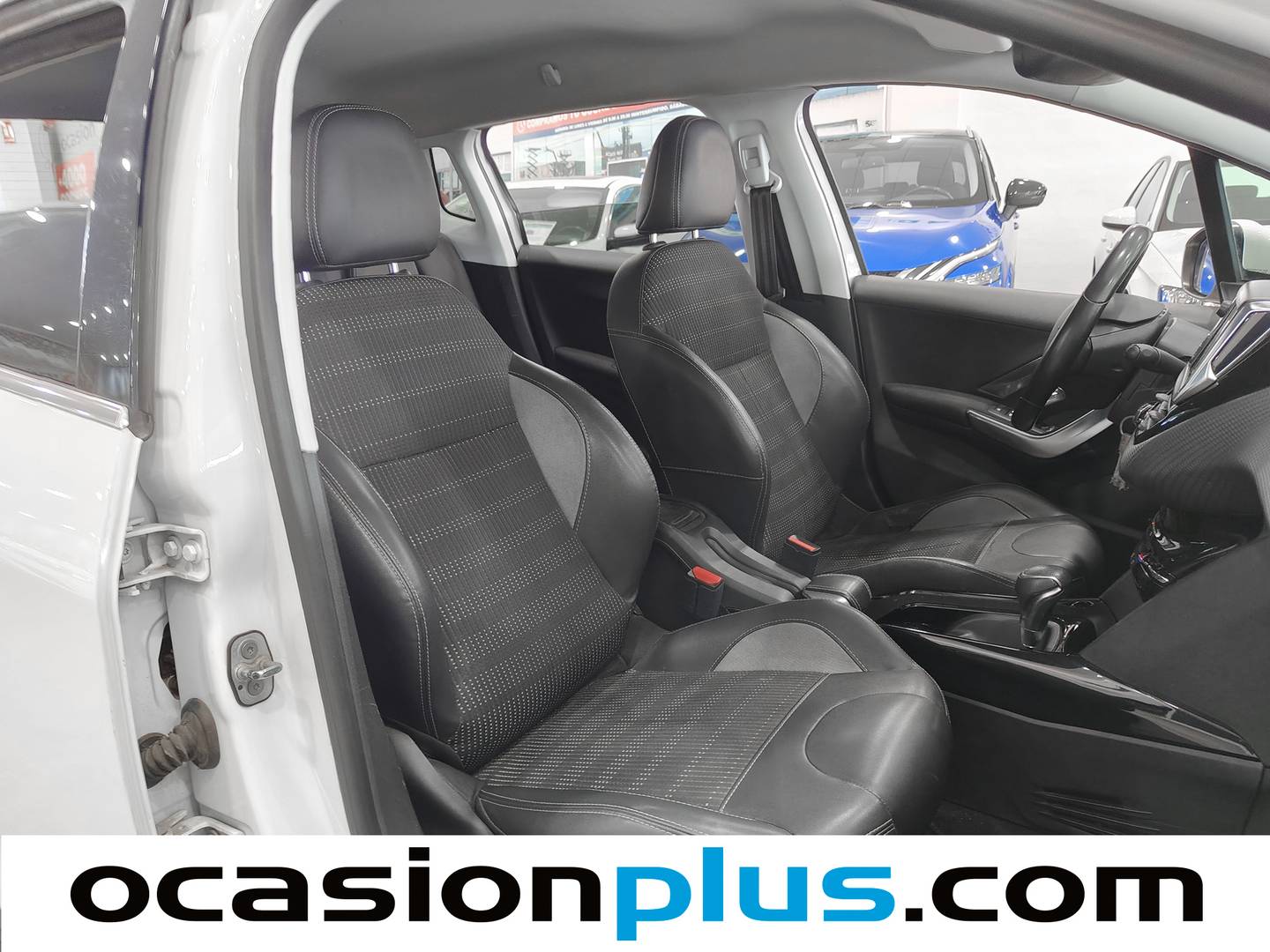 Acabados Peugeot 2008 Peugeot 2008 PureTech 110 S&S Allure EAT6 (110 CV)