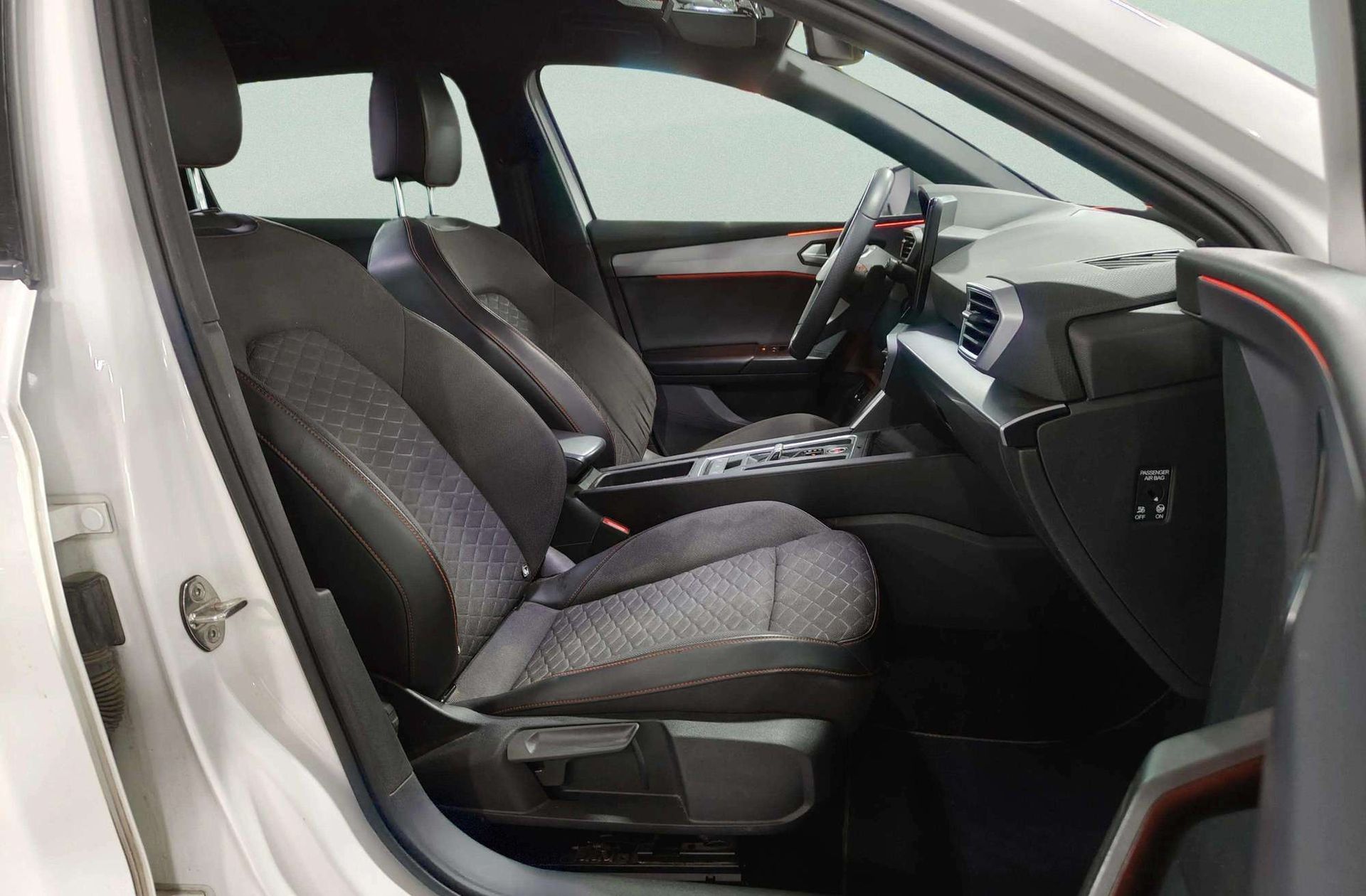SEAT León ST 1.4 e-Hybrid FR Go XL DSG - foto 24
