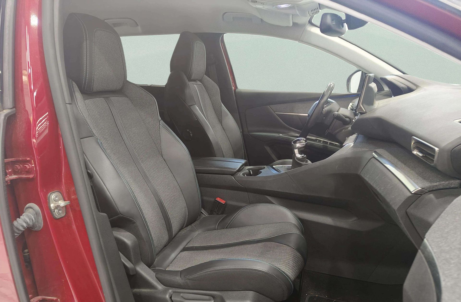 Peugeot 5008 PureTech 130 Allure Pack 7 plazas - foto 20