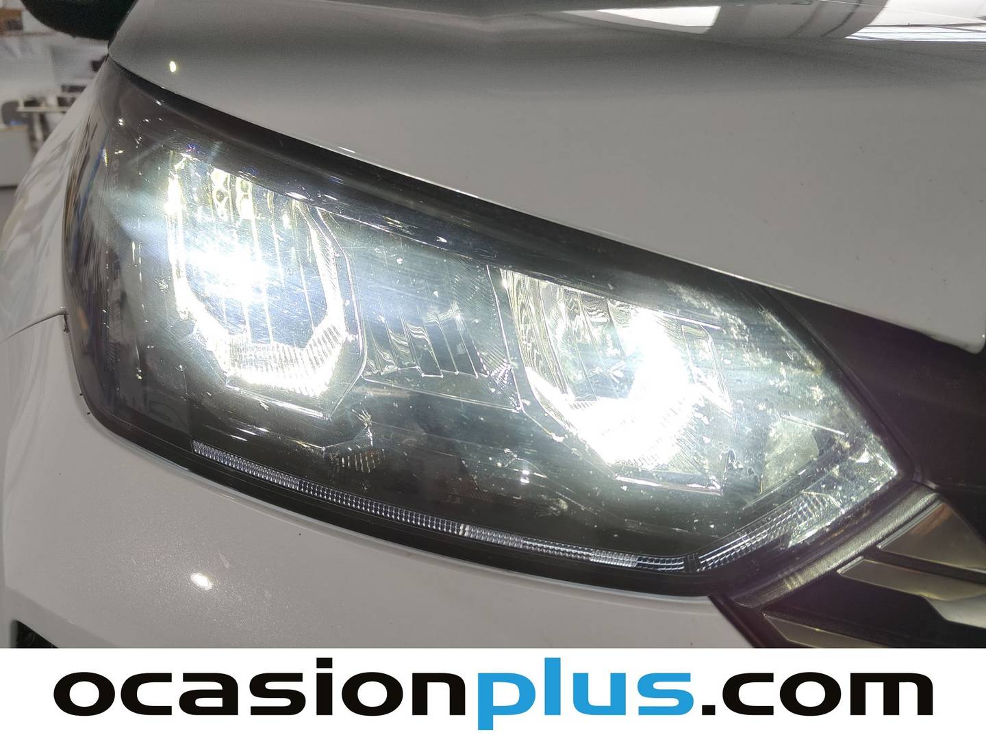 Foto Peugeot 2008 Peugeot 2008 PureTech 100 S&S Allure (100 CV)