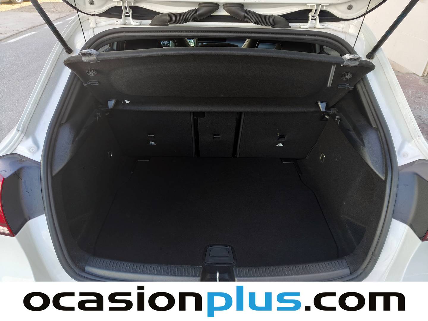 Fotos maletero Mercedes Clase A Mercedes-Benz Clase A 180 d (116 CV) Pack AMG