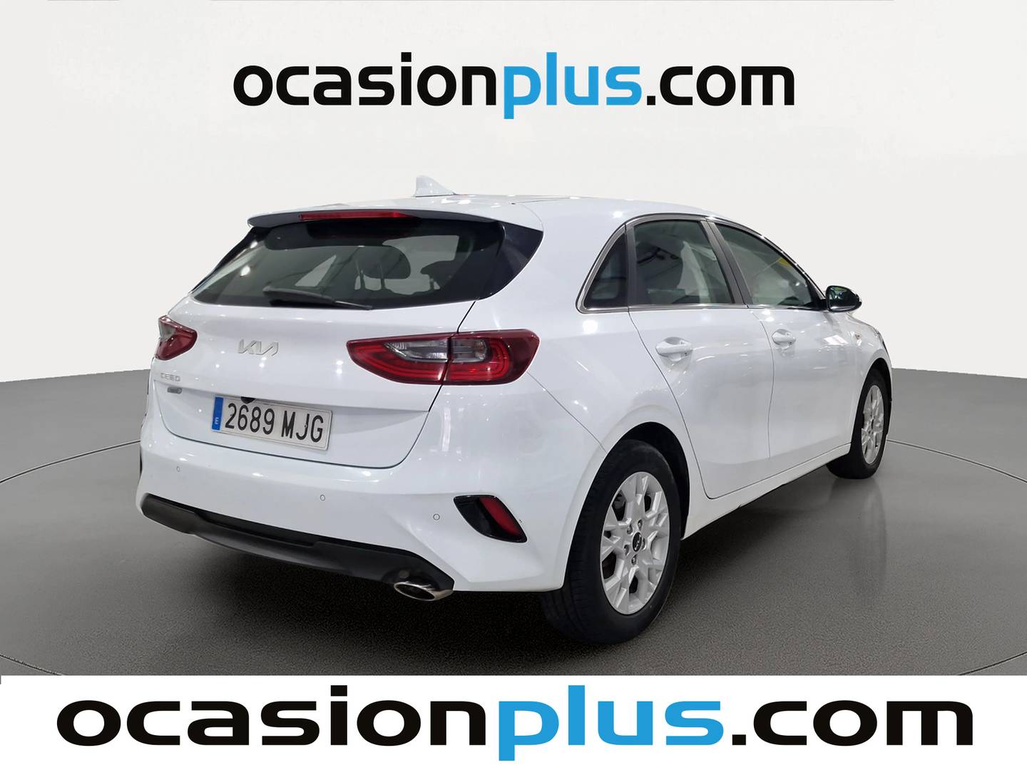 Foto trasera KIA Ceed KIA Ceed 1.6 MHEV iMT Drive (136 CV) derecha