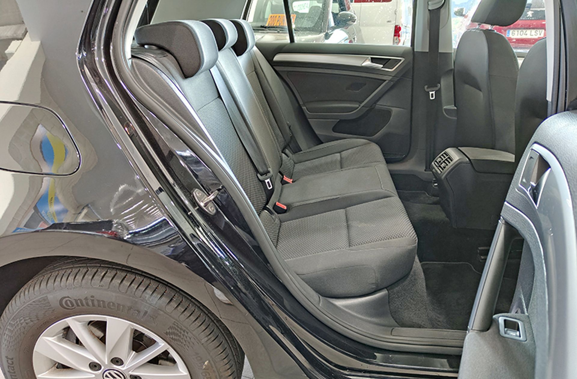 Volkswagen Golf Business 1.0 TSI - foto 16