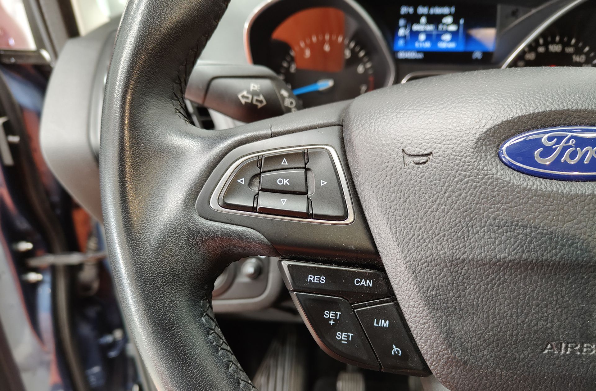 Ford C-Max 1.0 EcoBoost Trend+ - foto 23