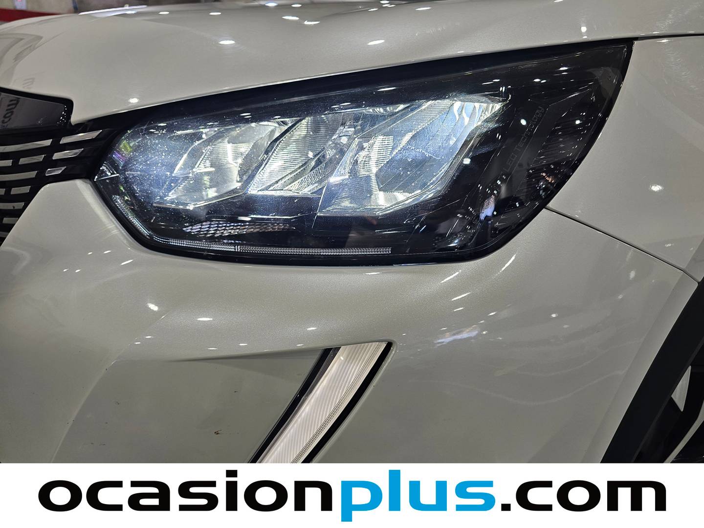 Foto Peugeot 2008 Peugeot 2008 PureTech 130 S&S Allure Pack (130 CV)