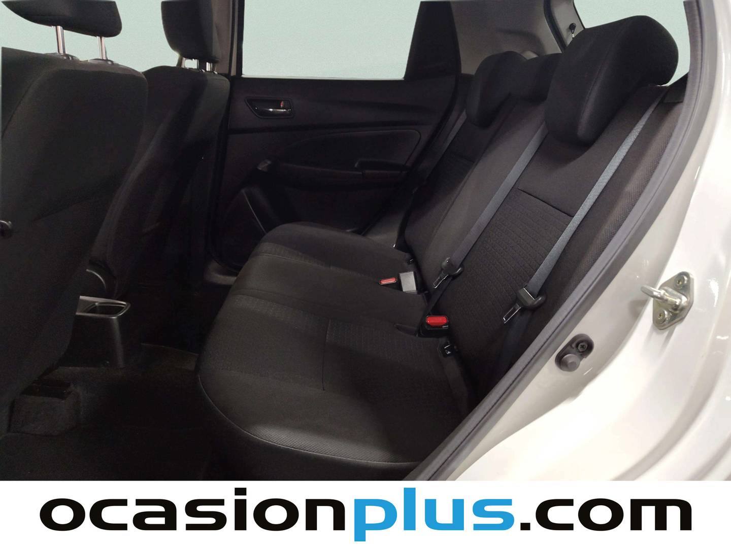 Foto asientos traseros Suzuki Swift Suzuki Swift 1.2 Mild Hybrid GLX (90 CV)