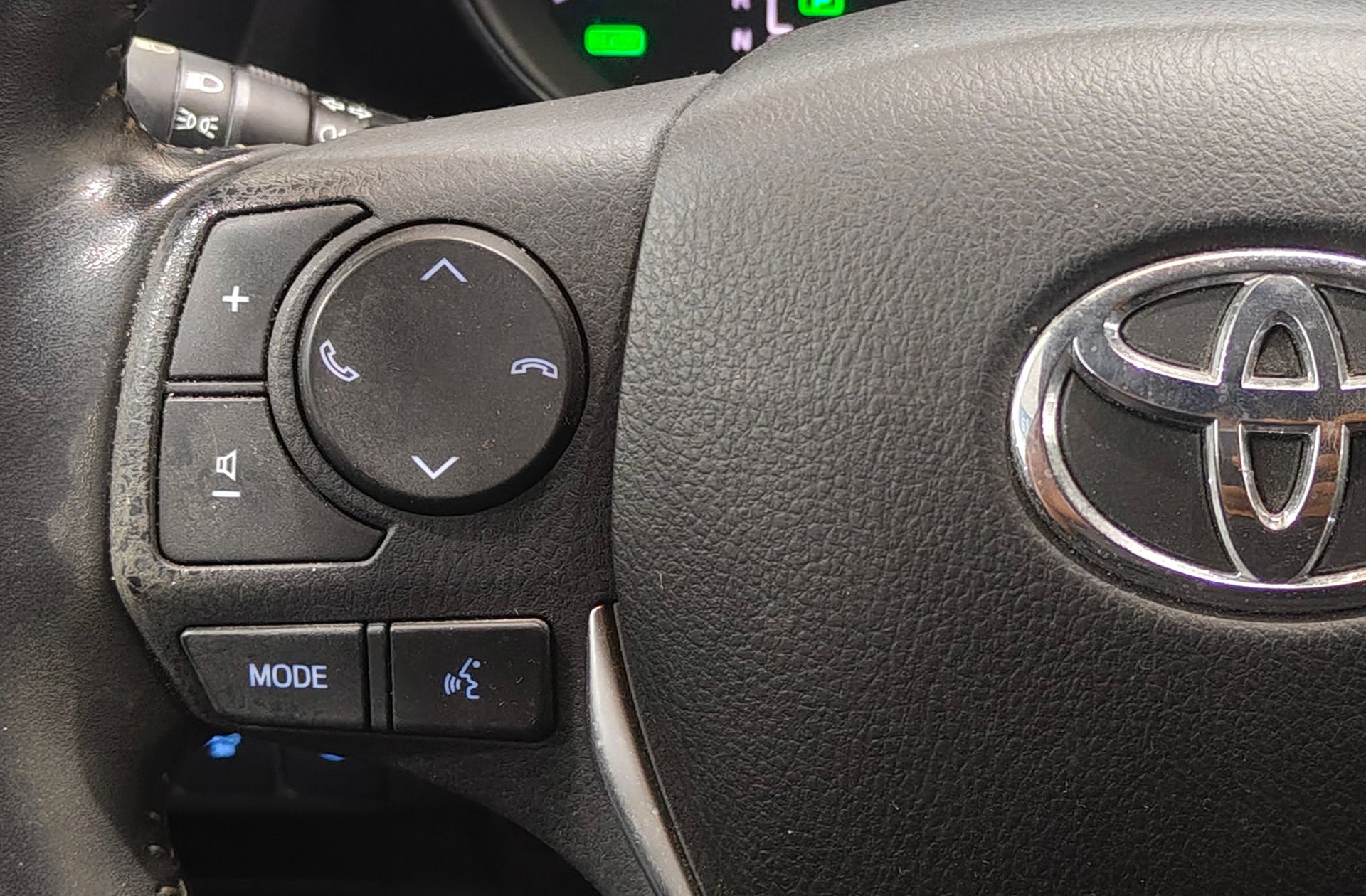 Toyota Auris 140H Hybrid Advance - foto 28