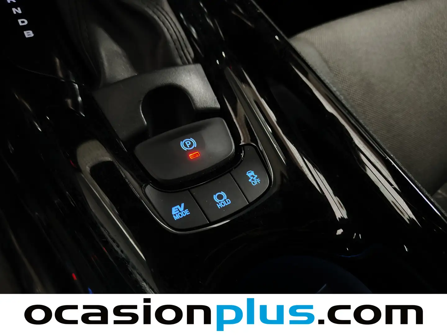 Foto Toyota C-HR Toyota C-HR 1.8 125H Advance (122 CV)