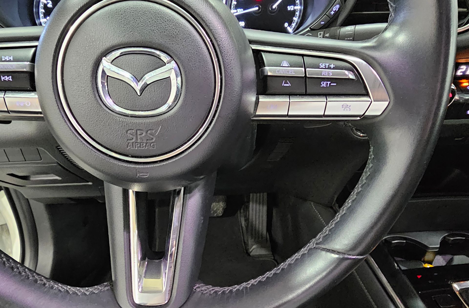 Mazda CX-30 2.0 Skyactiv-X Zenith - foto 29