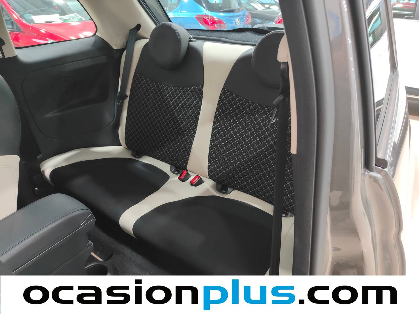Foto asientos traseros Fiat 500 Fiat 500 1.0 Hybrid Dolcevita (70 CV)