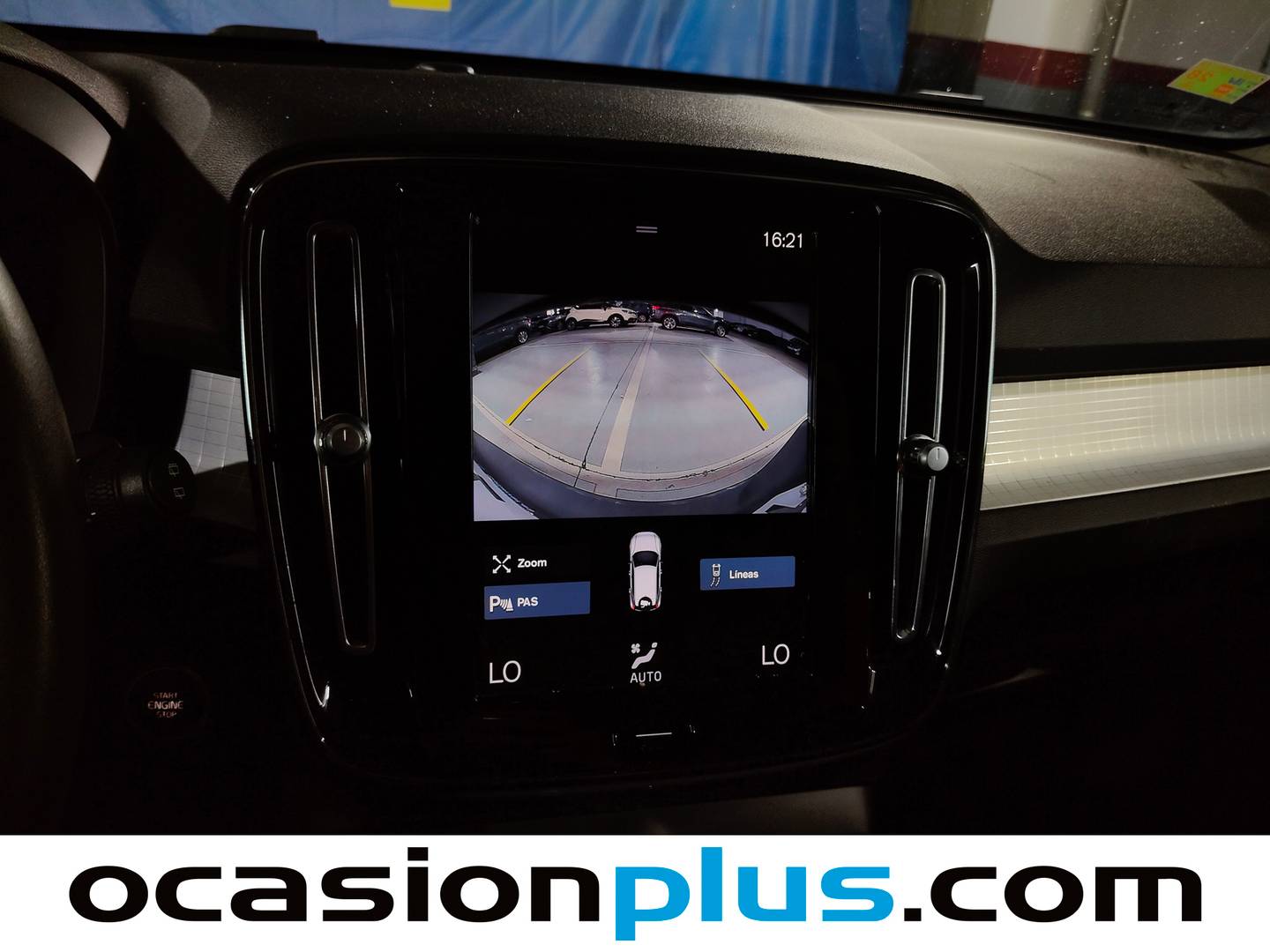 Equipamiento del Volvo XC40 Volvo XC40 T3 Momentum Pro Auto (163 CV)