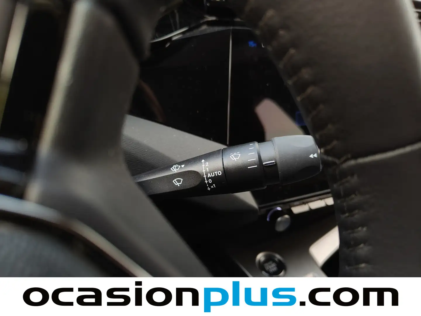 Foto Peugeot 408 Peugeot 408 Allure PHEV 180 e-EAT8 (181 CV)