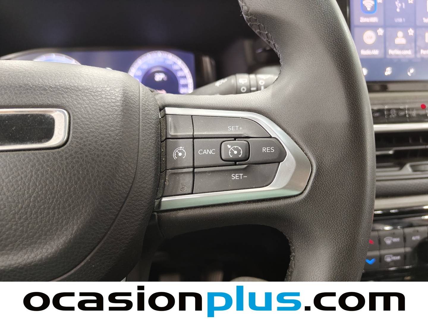 Foto Jeep Compass Jeep Compass 1.3 Gse Night Eagle FWD MT (130 CV)