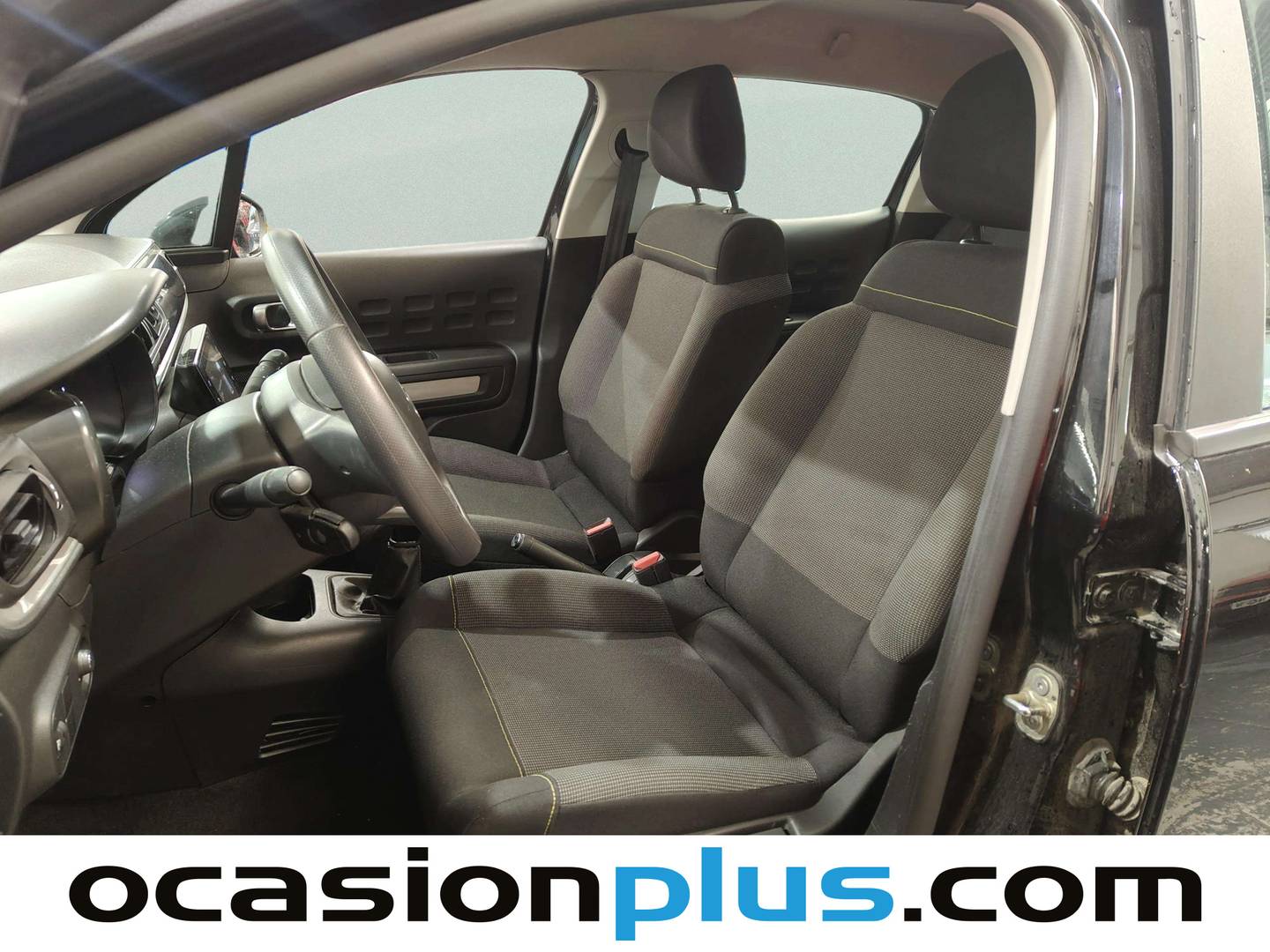 Foto asientos delanteros Citroën C3 Origin Citroën C3 Origin PureTech 83 S&S Plus (83 CV)