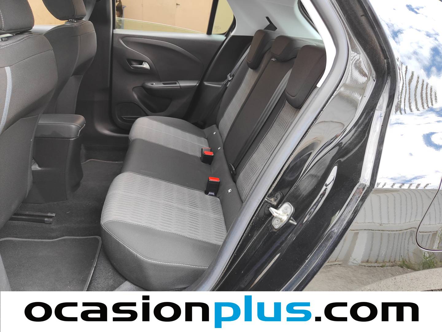 Foto asientos traseros Opel Corsa Opel Corsa 1.2 XEL S&S Edition (75 CV)