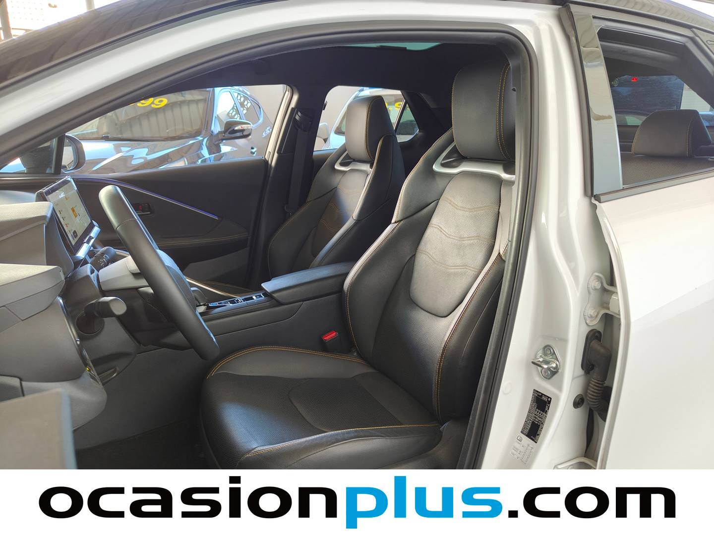 Foto asientos delanteros Toyota C-HR Toyota C-HR 200H Premiere Edition (196 CV)