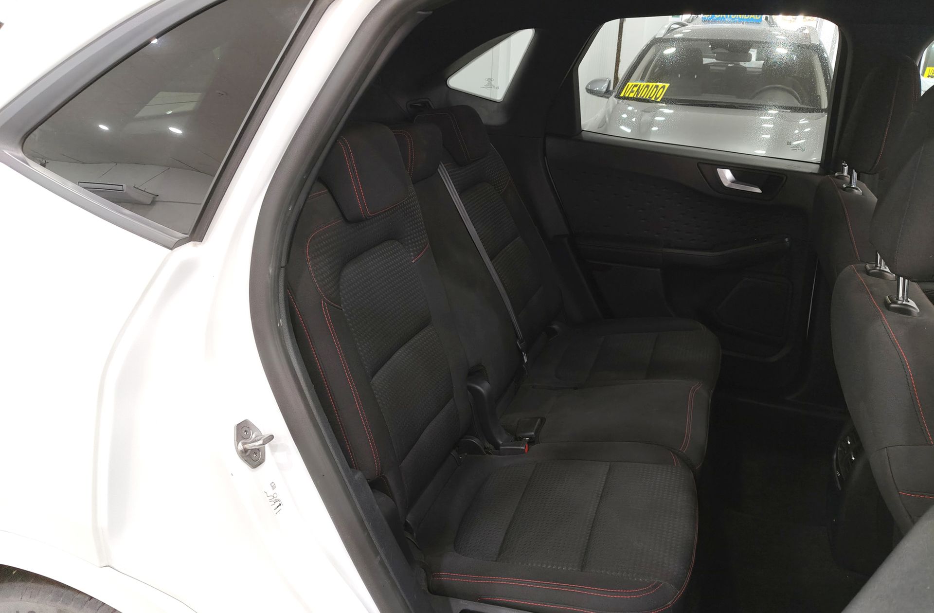 Ford Kuga 1.5 EcoBlue ST-Line - foto 17