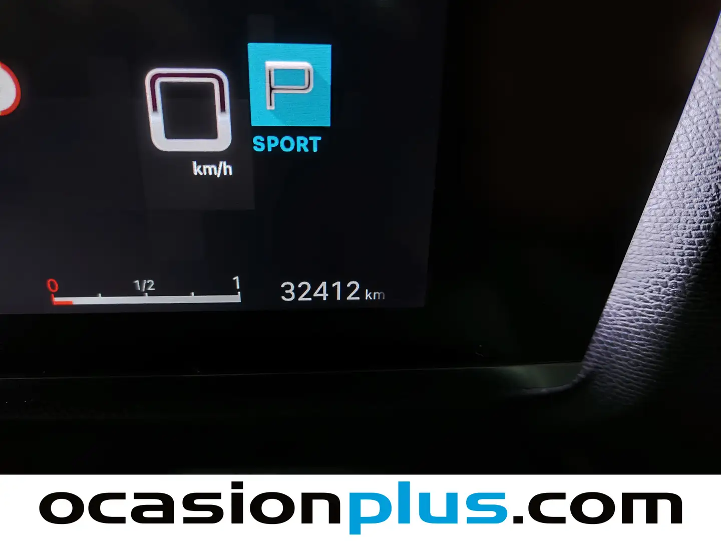 Foto Citroën C4 X Citroen C4 X PureTech 130 S&S Plus EAT8 (131 CV)