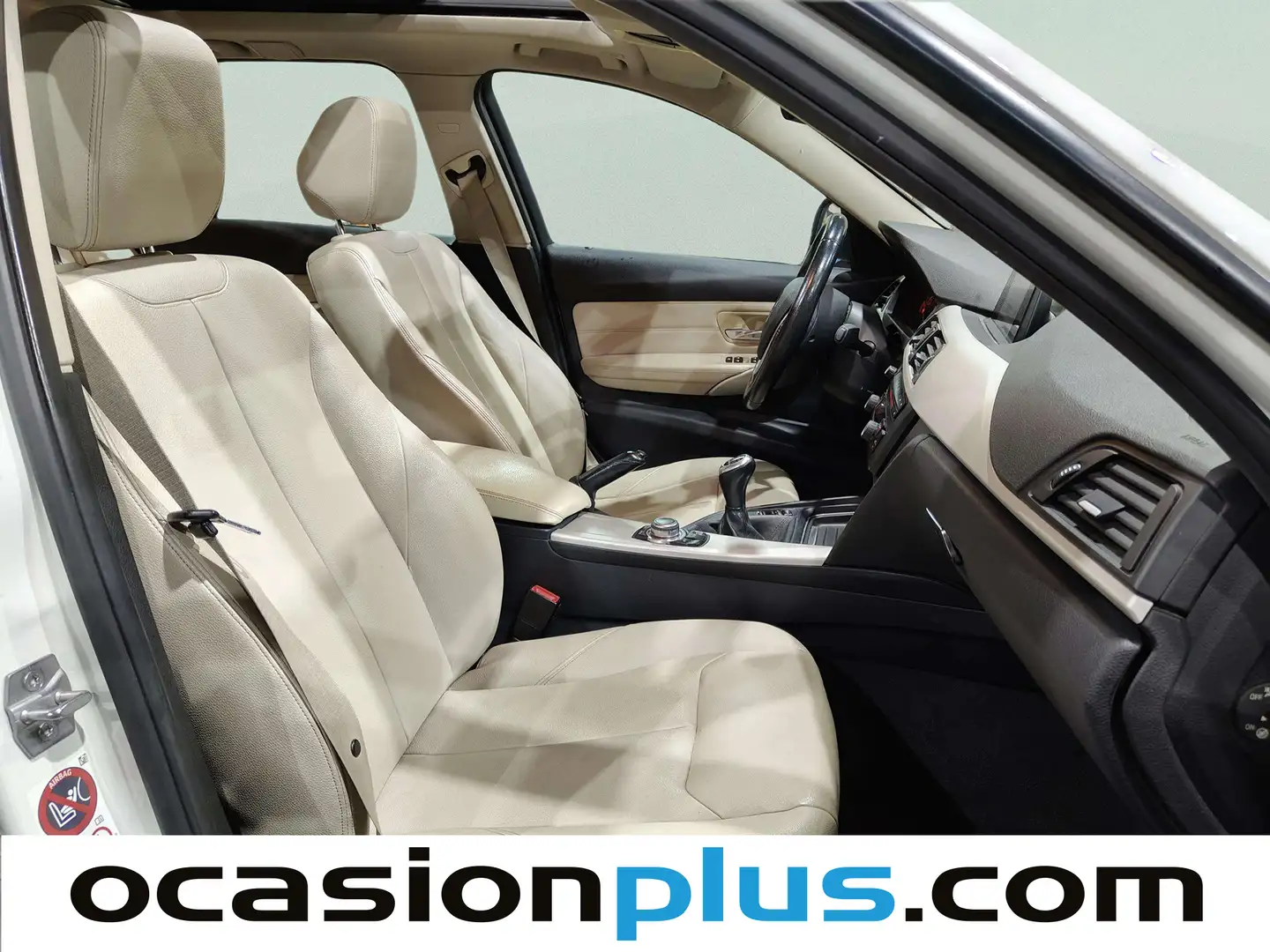 Foto BMW Serie 3 BMW Serie 3 318d Touring  (143 CV)