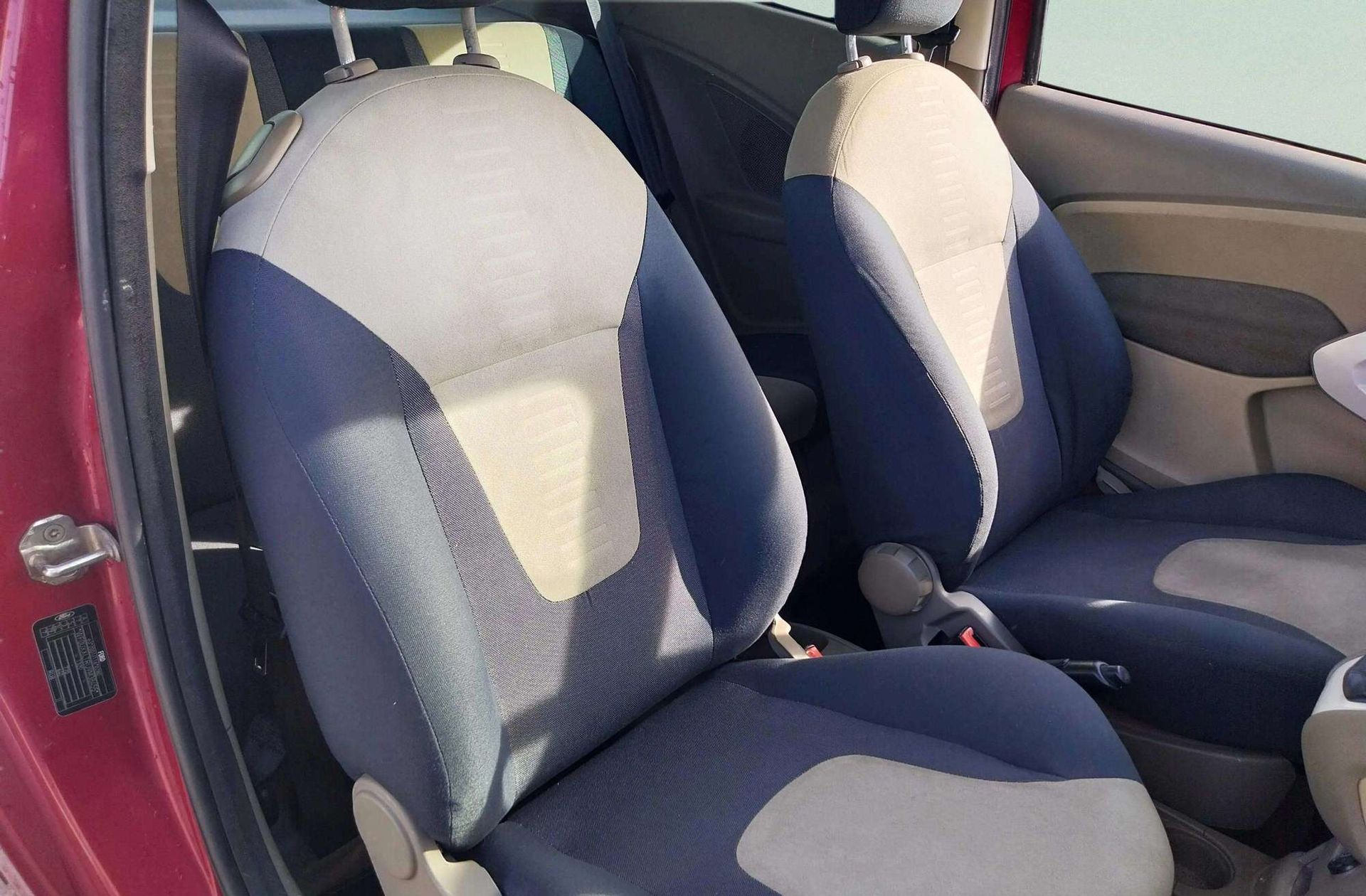 Ford Ka 1.2 Titanium - foto 13