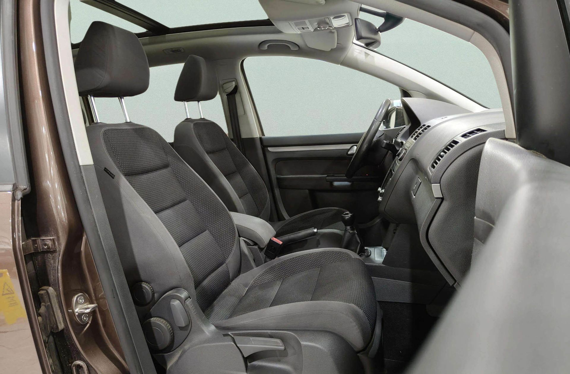 Volkswagen Touran Advance 1.6 TDI - foto 18