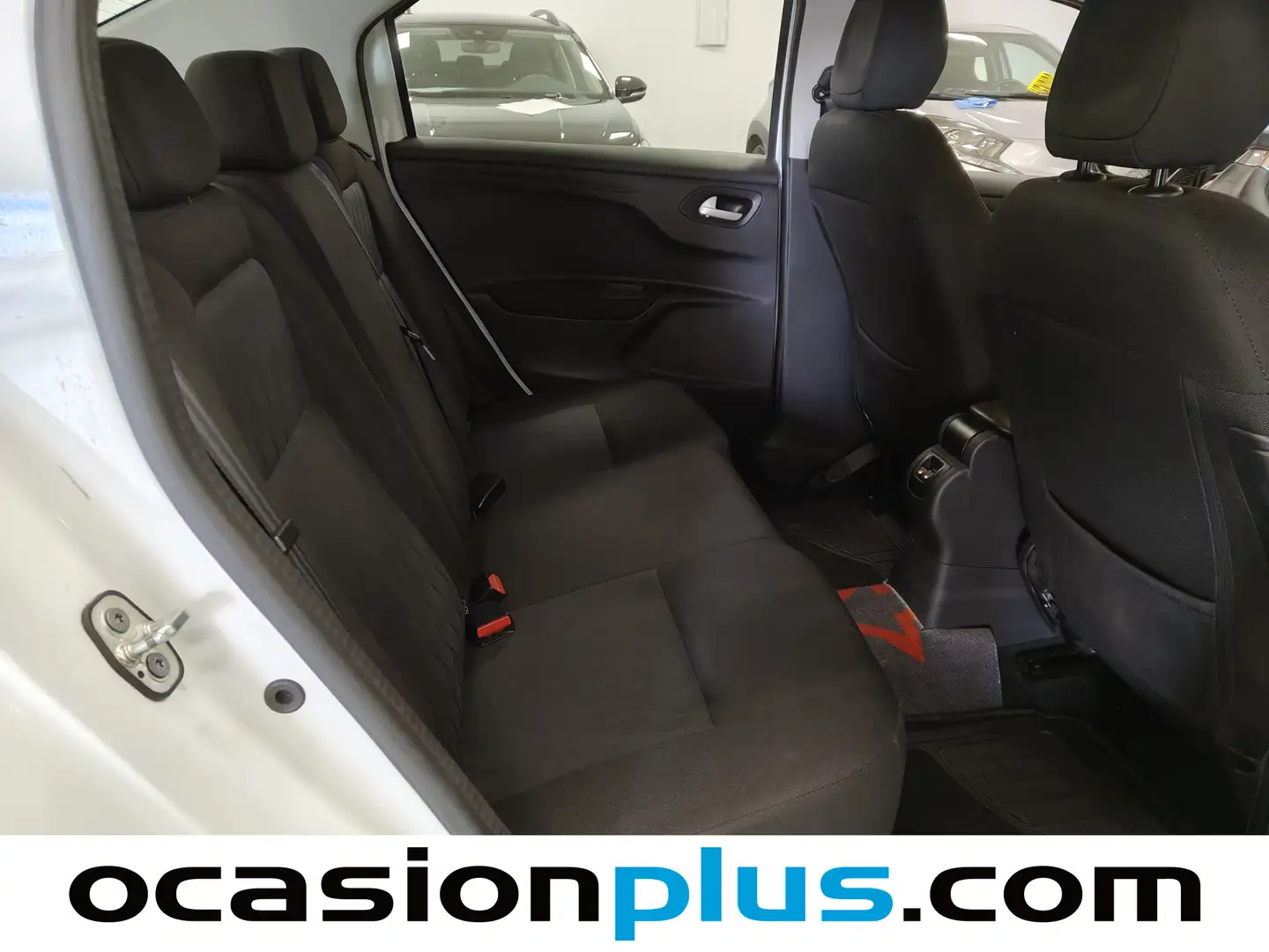 Foto Citroën C-Elysée Citroen C-Elysee BlueHDi 100 Shine (102 CV)